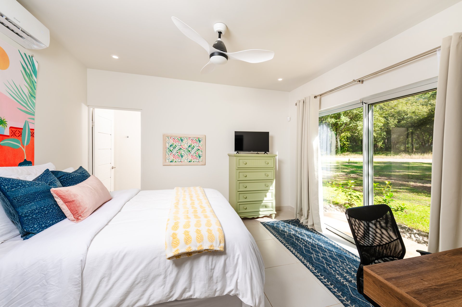 Casa Siempre Sabado | Walk to the beach luxury home in Playa Brasilito
