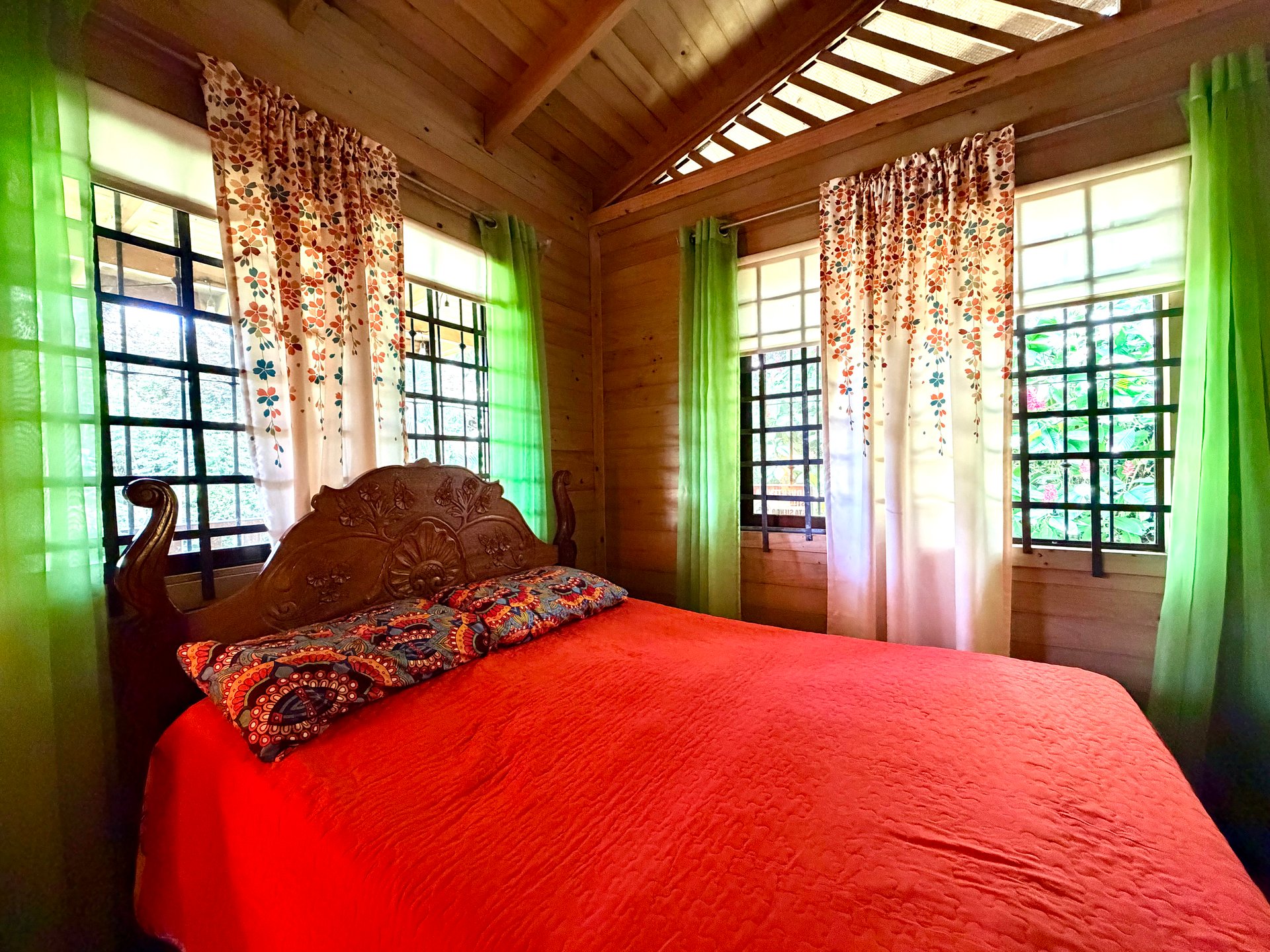 Riverside Cabin in Uvita | 0.98-Acre Estate with Room to Expand