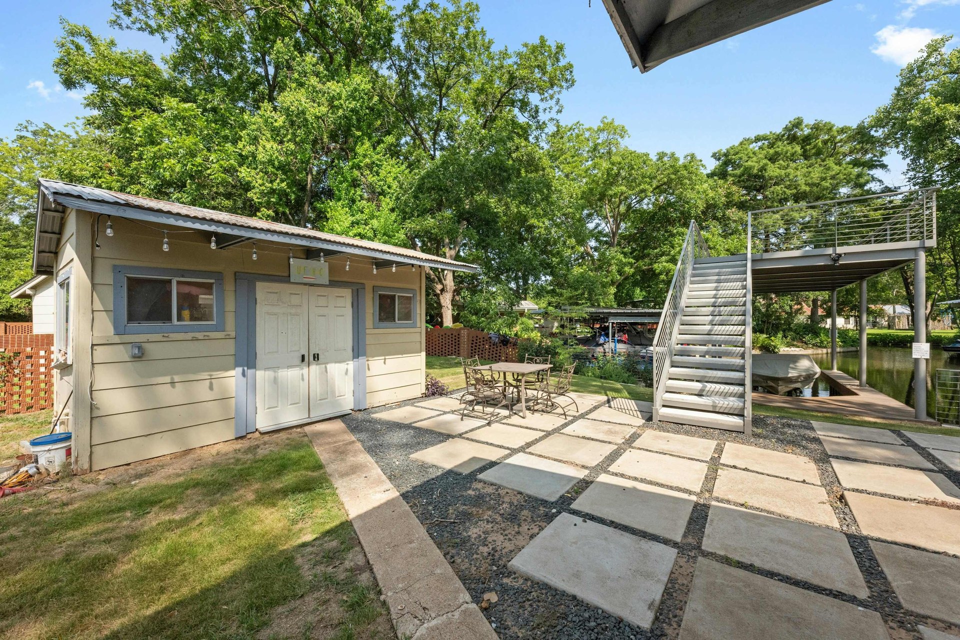 4100 Sandy Acre Lane