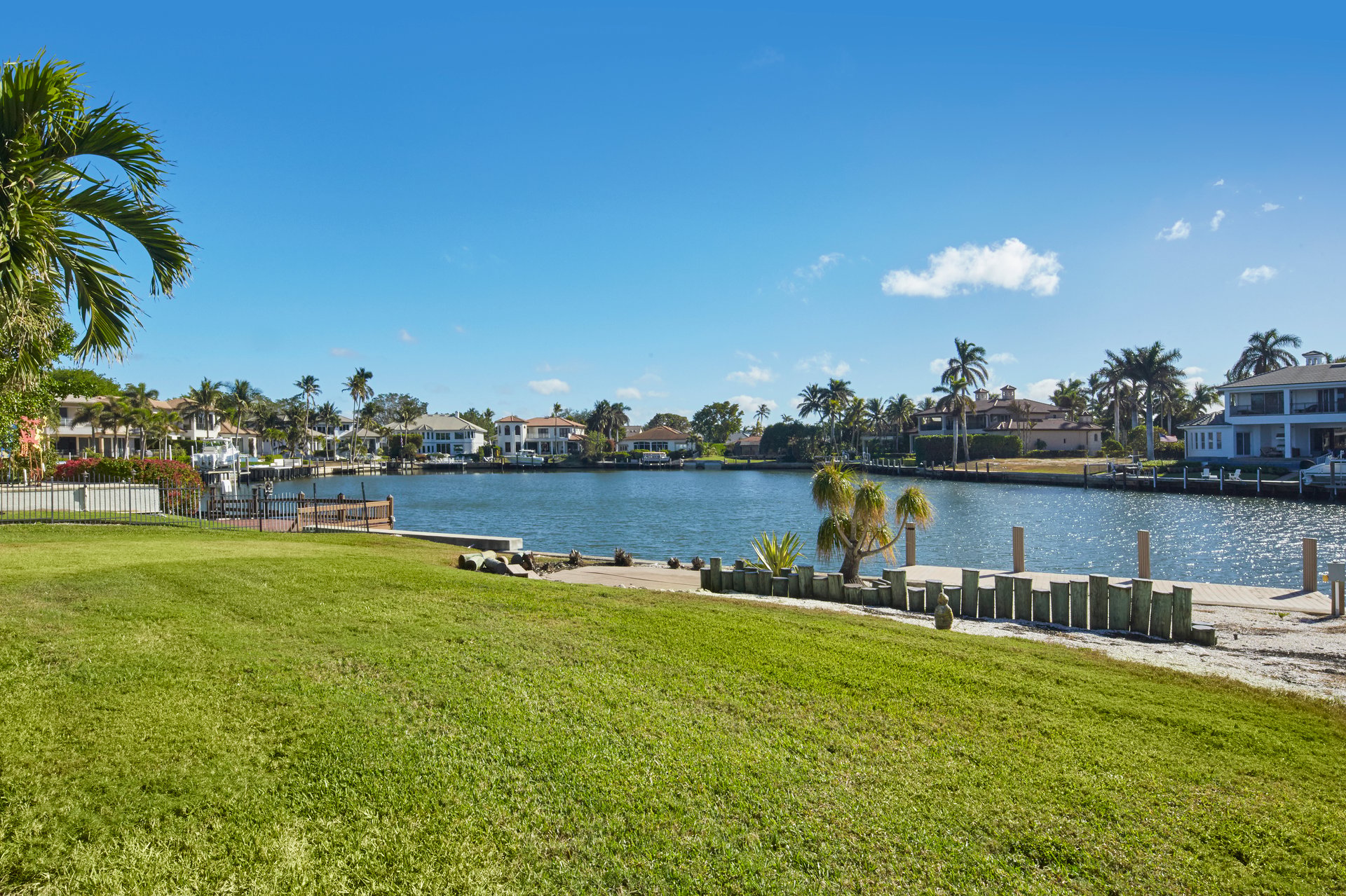 PARK SHORE