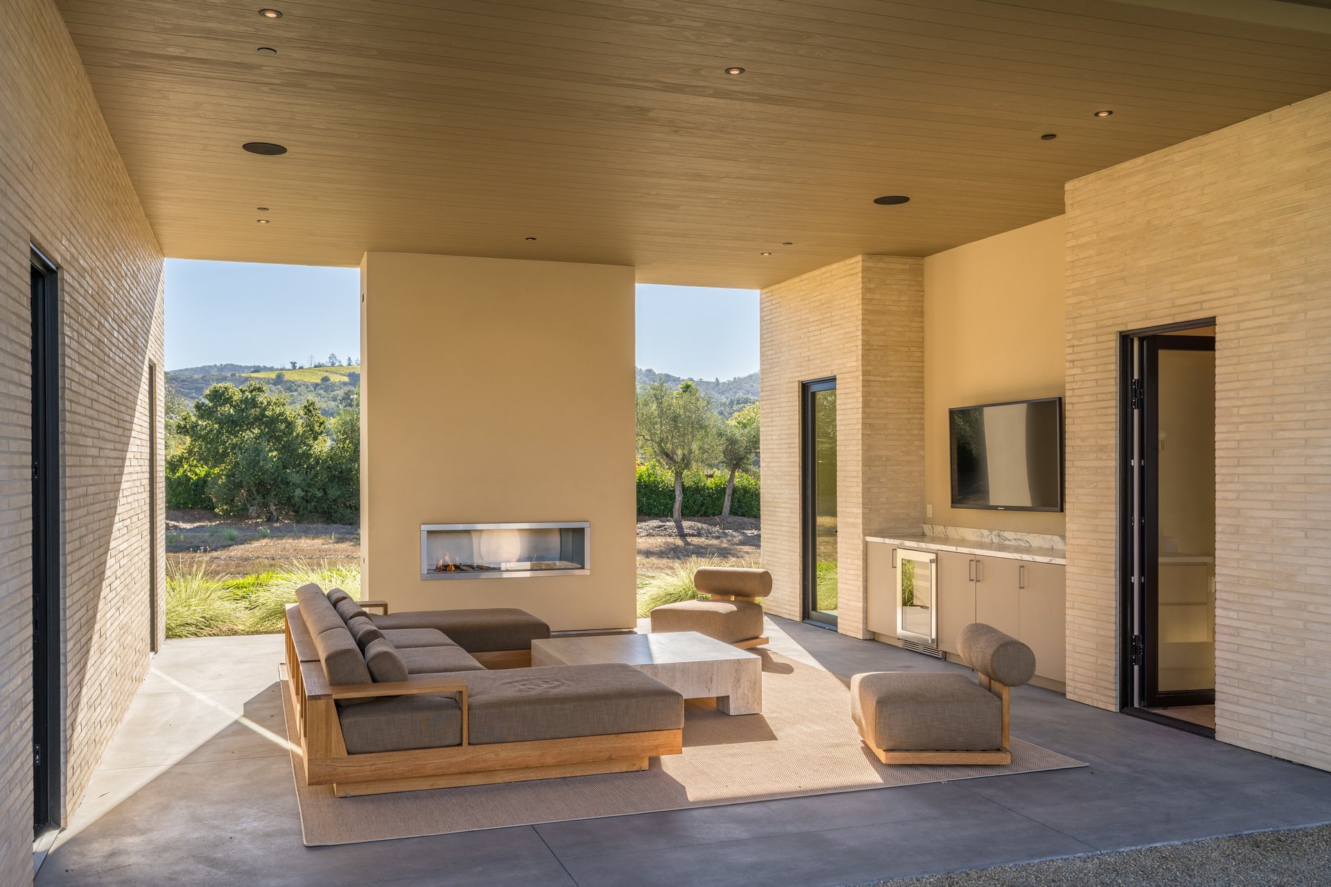 1608 Ridge Valley Road