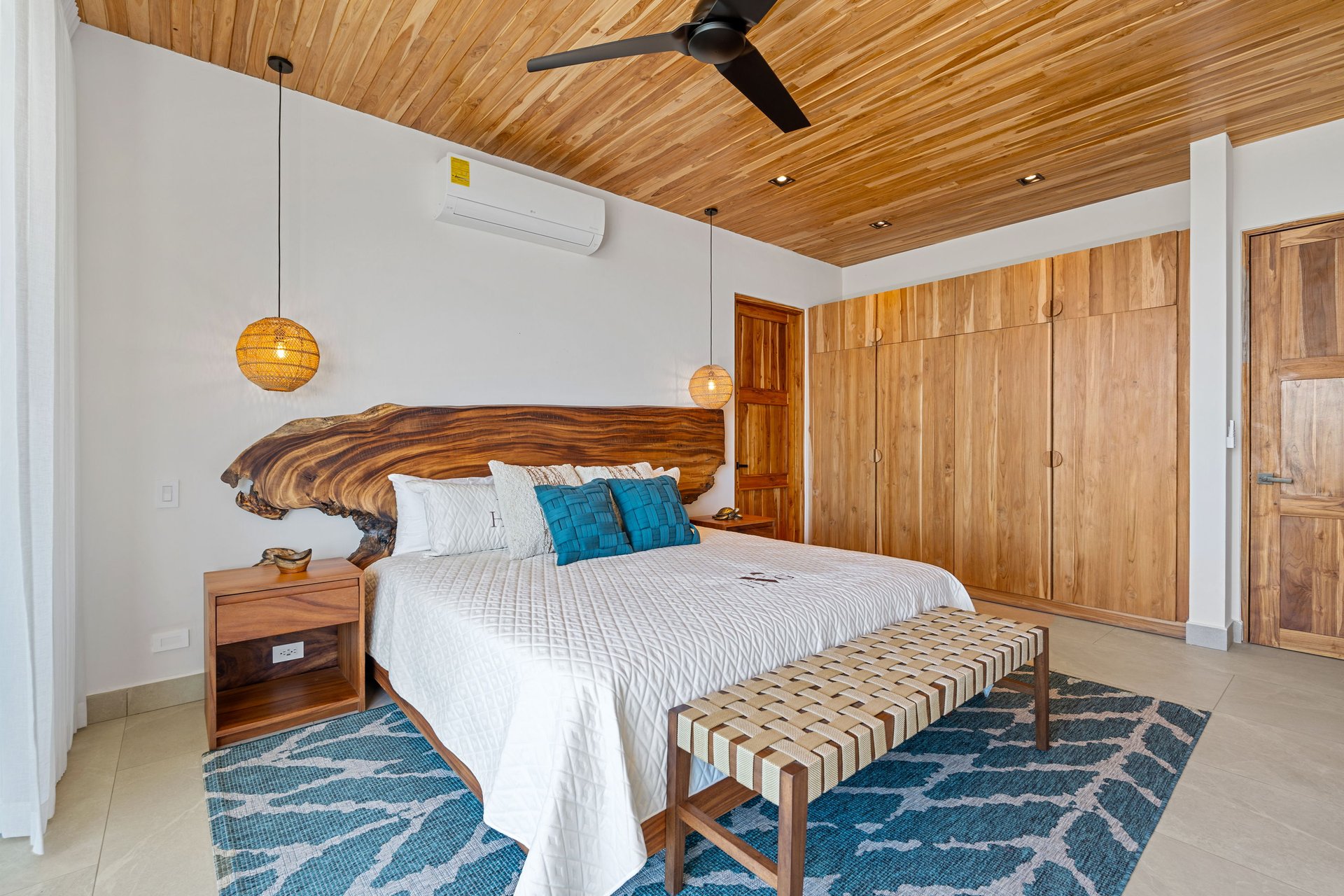 Hacienda Vista Grande | 3 Homes, Ocean Views and 1.66 Acres | Playa Grande