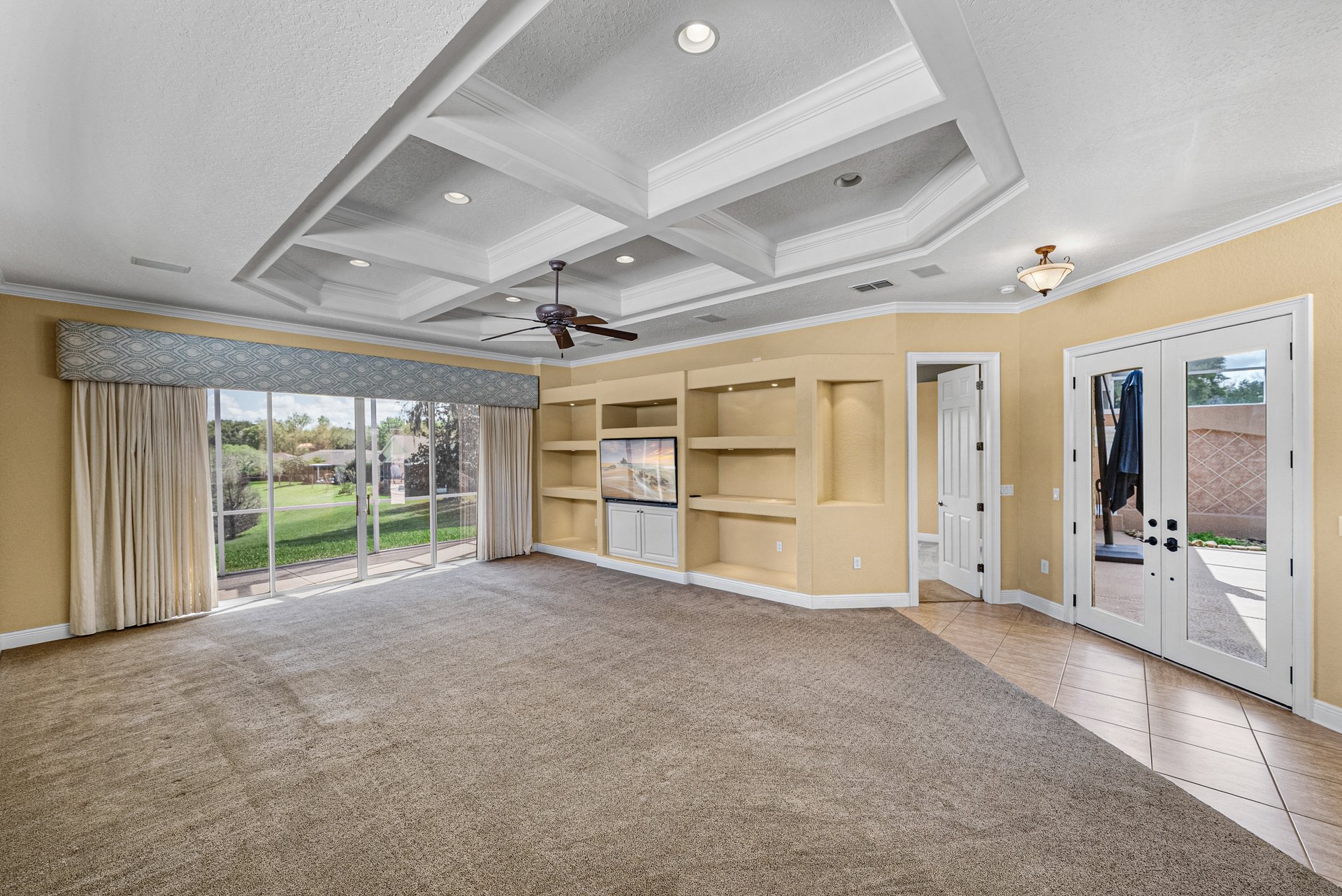 12231 WOODLANDS CIR