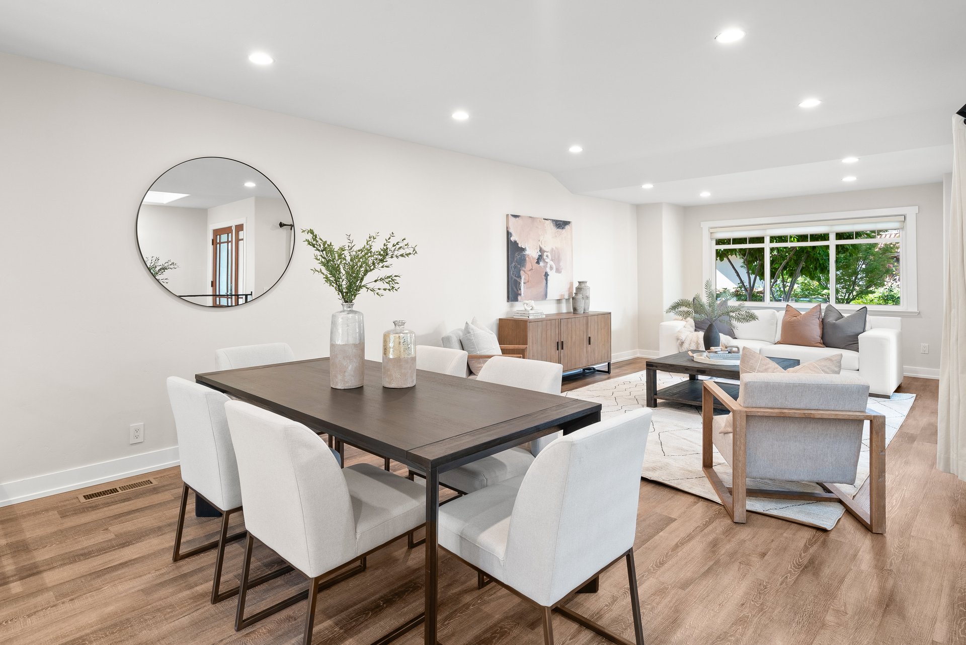 247 Marchmont Dr