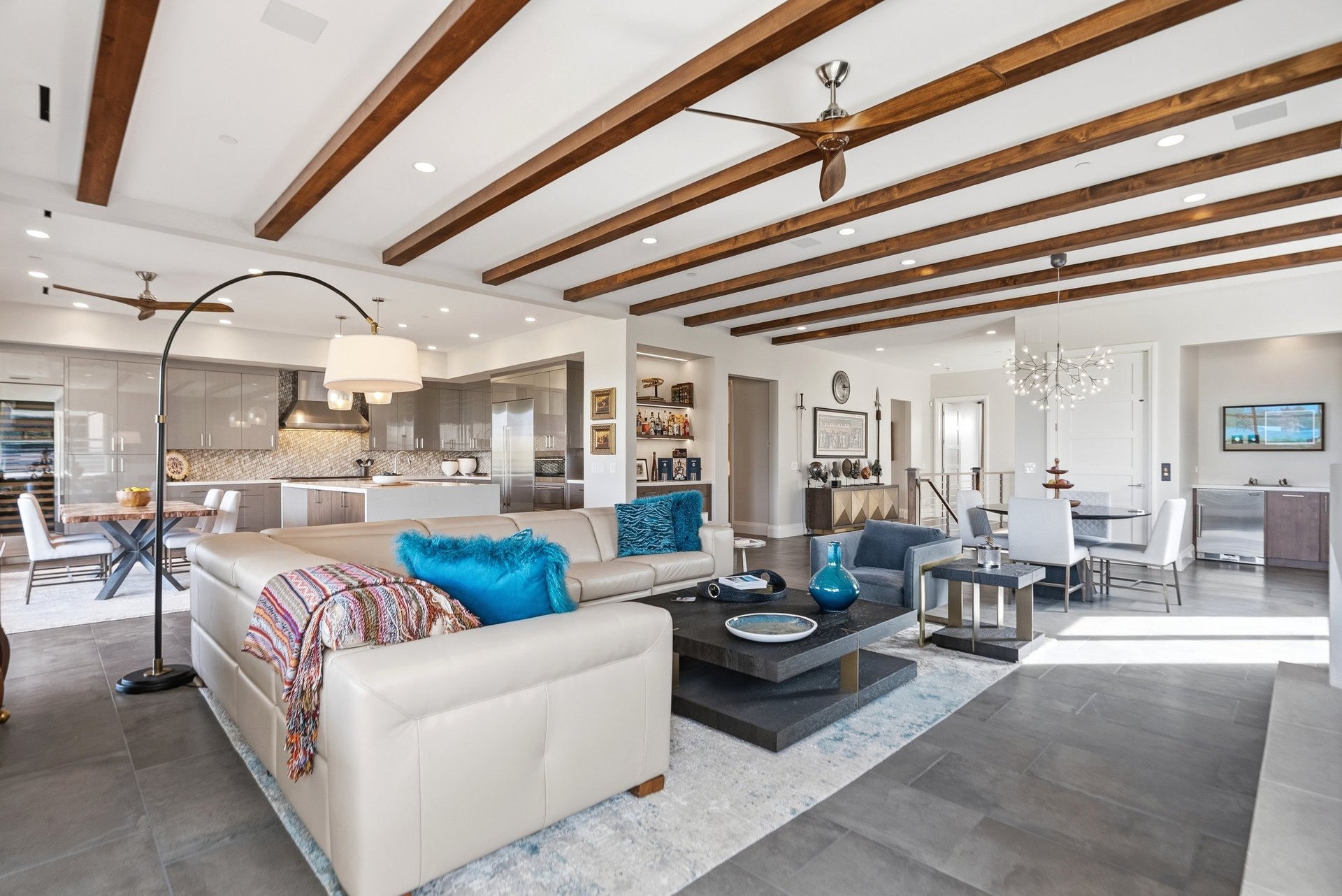 Las Brisas Drive