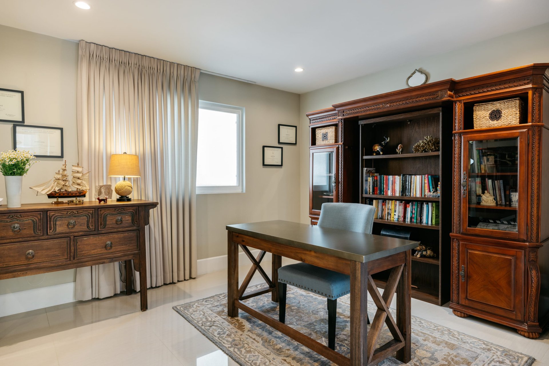 Rare Corner Unit at The Wilshire Barrington