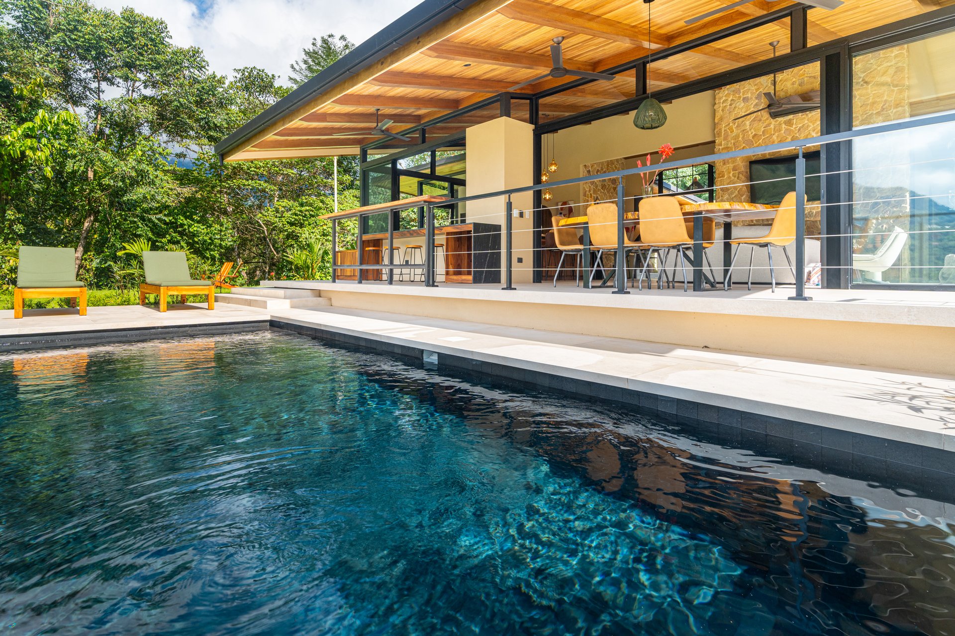 Casa Hamsa - Stunning, Modern Jungle Home in Ojochal