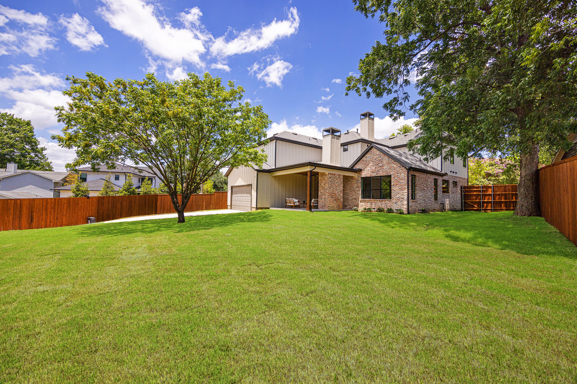 9410 Gatetrail Drive