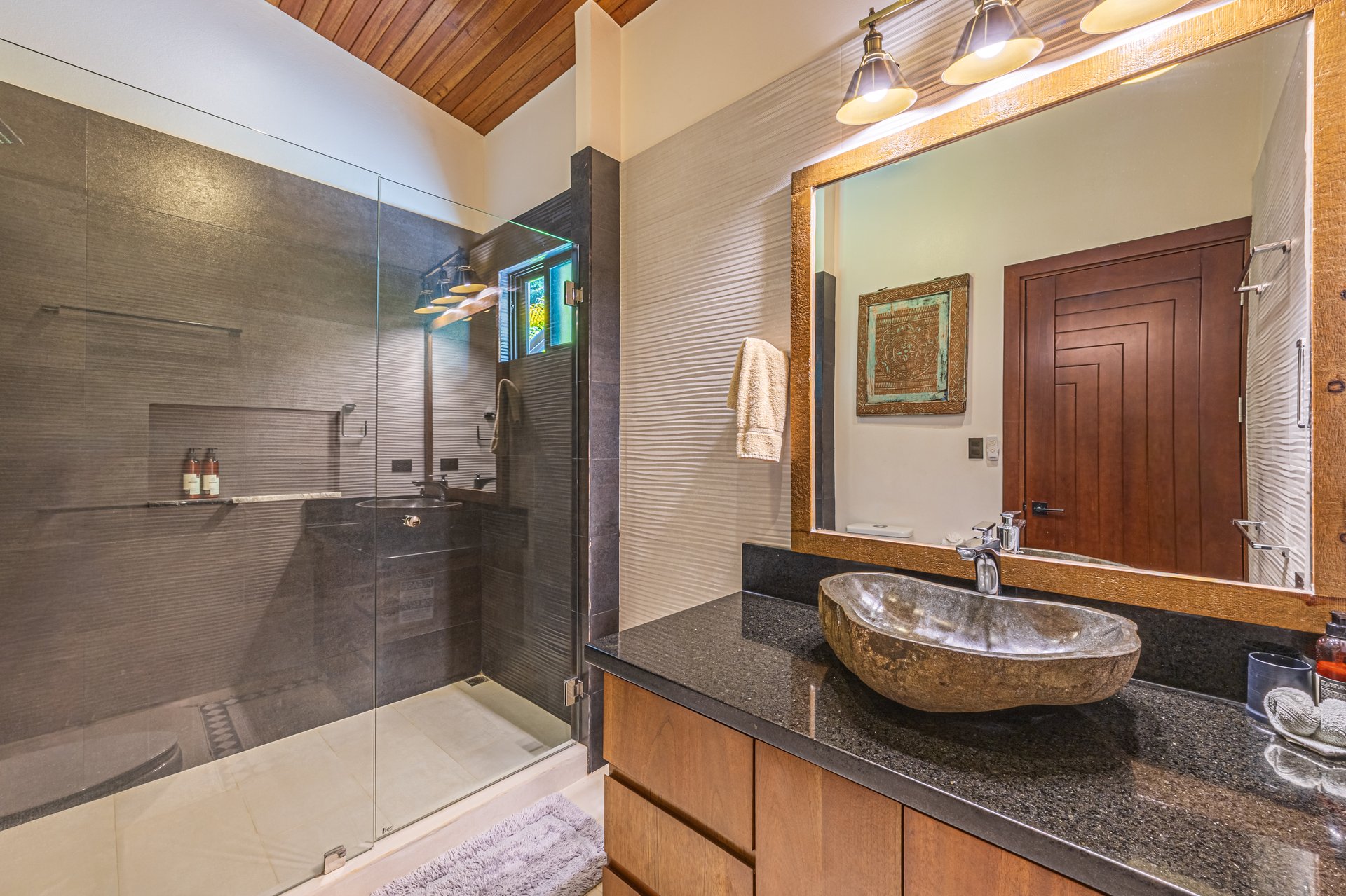 Casa Markissa – Luxury Oceanview Villa with Proven Rental Income.