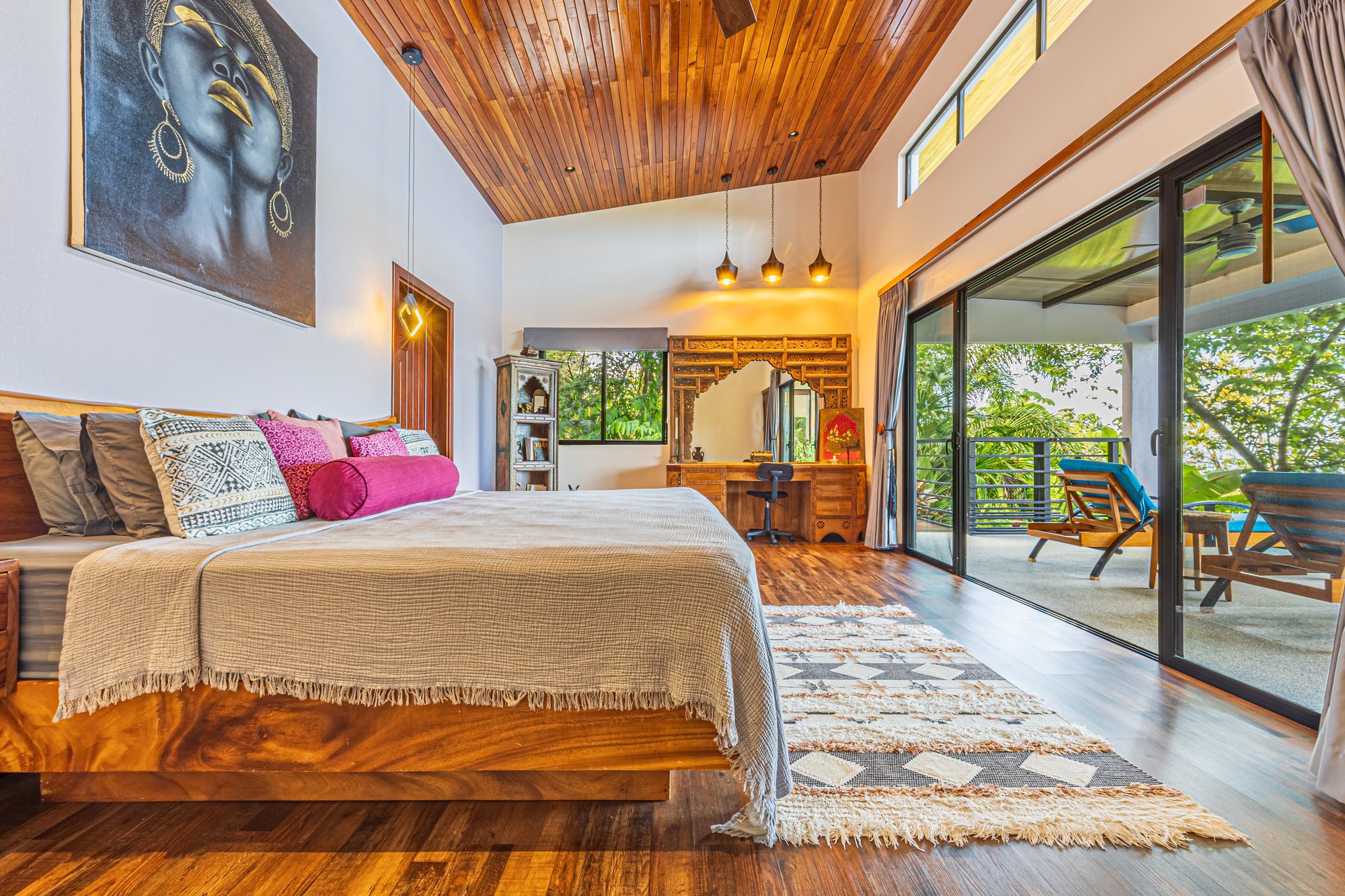 Casa Markissa – Luxury Oceanview Villa with Proven Rental Income.