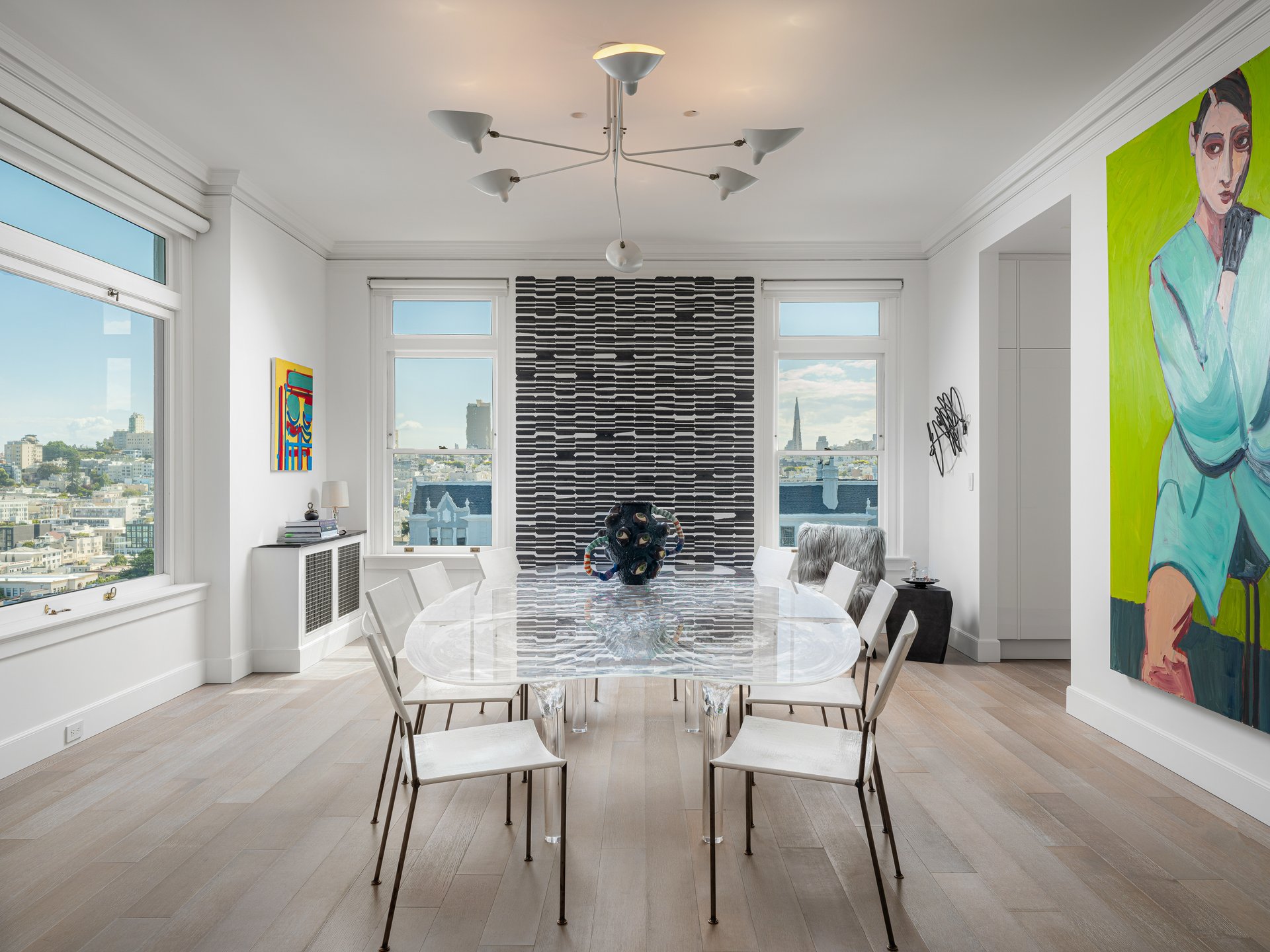 Magnificent Apartment at The Heights