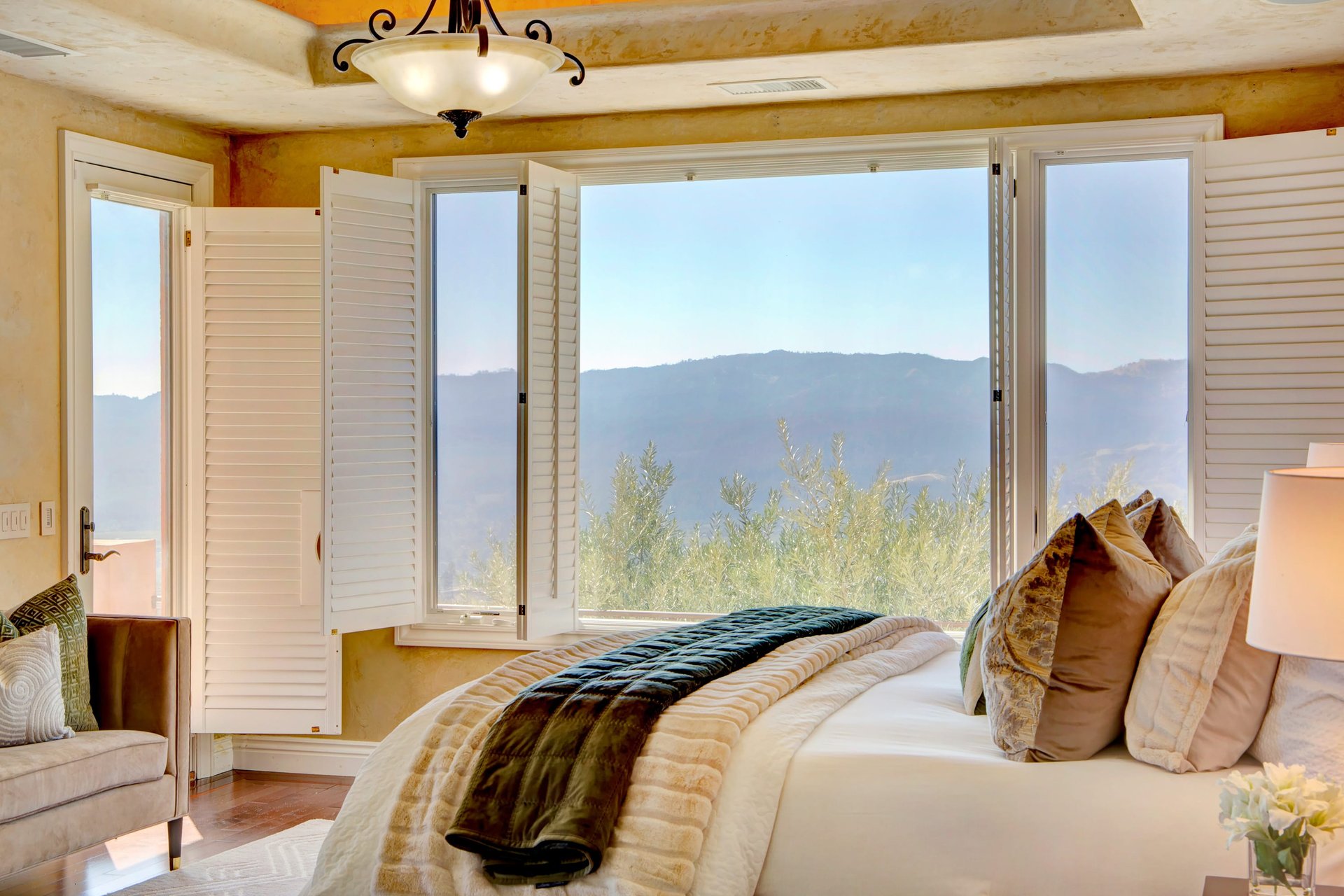 1340 Crestmont Drive | Angwin, CA