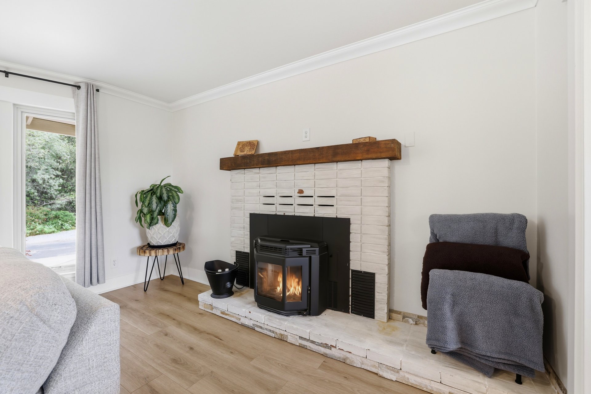 4478 Lewis Road