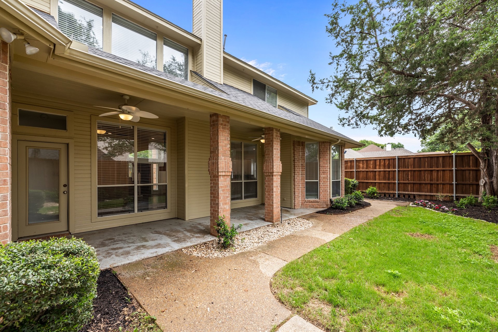 2 Treewood Court