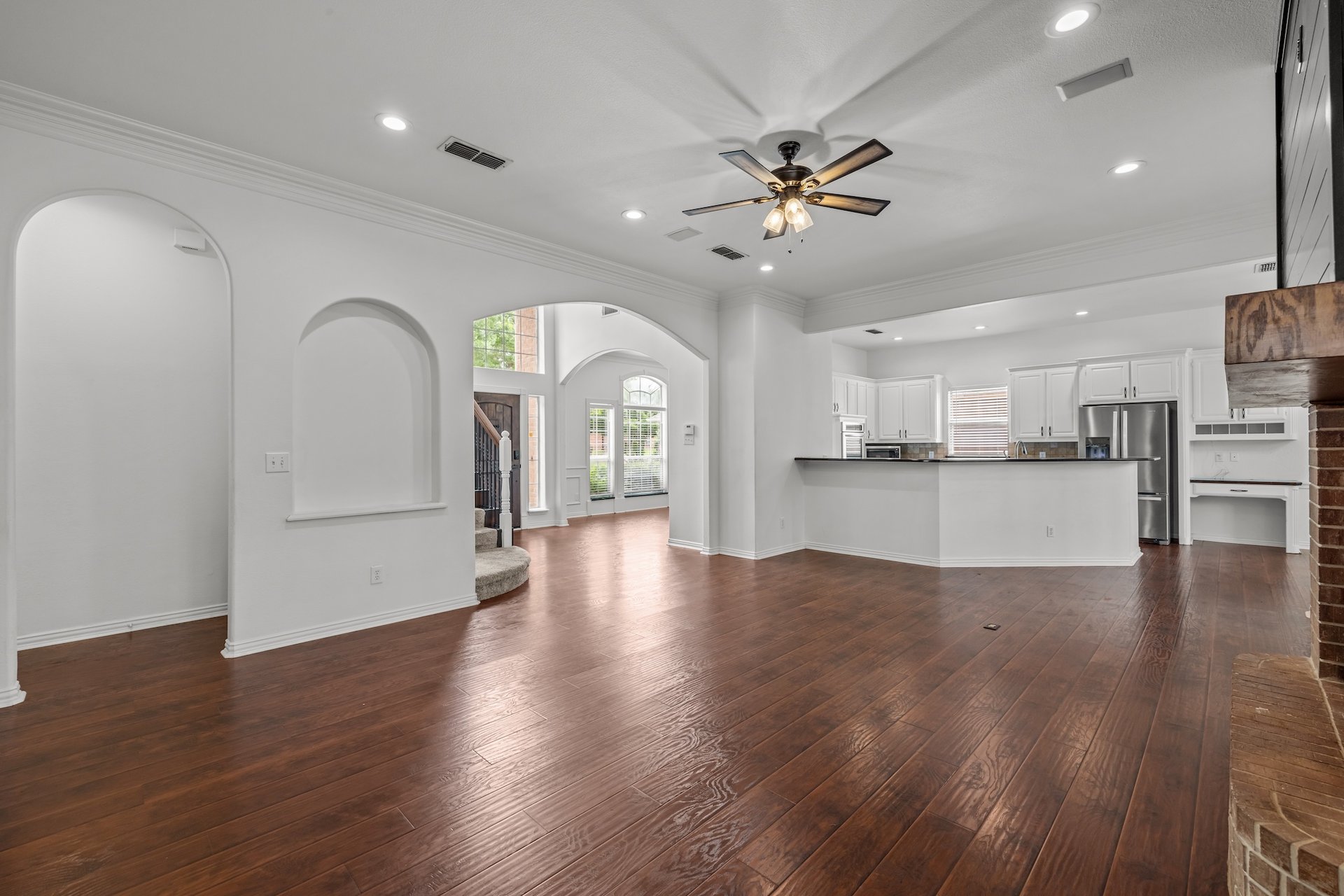 2 Treewood Court