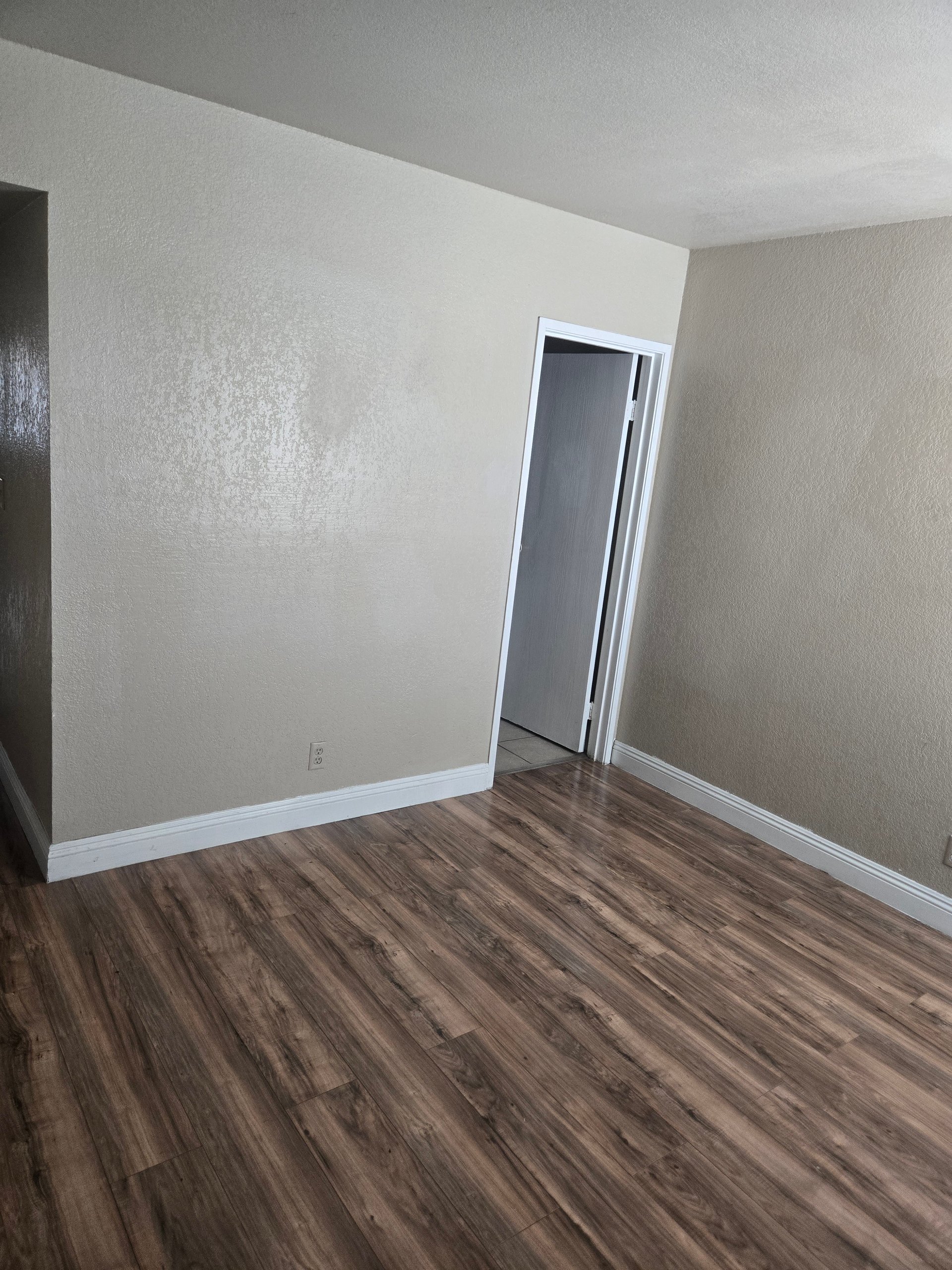 33 Gold Bar Court #D, Las Vegas, NV 89110