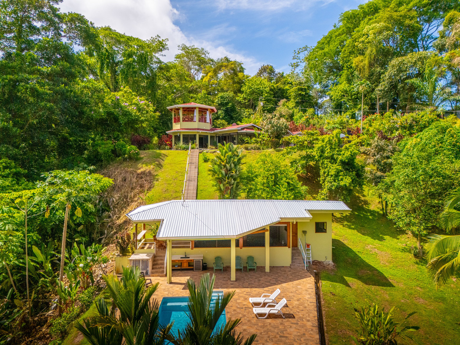 Amazing Mountain View and Ocean View House and Guest House on 4.5 Acres of land in Ojochal
