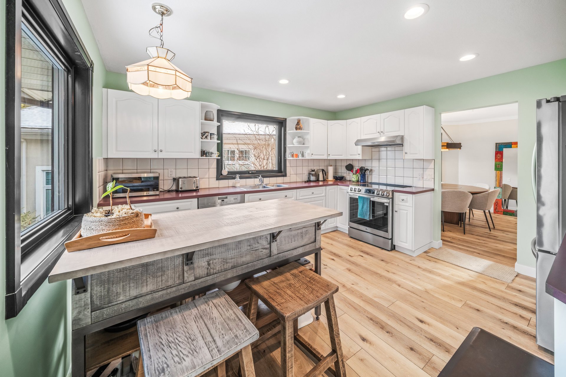 108 Lougheed Circle