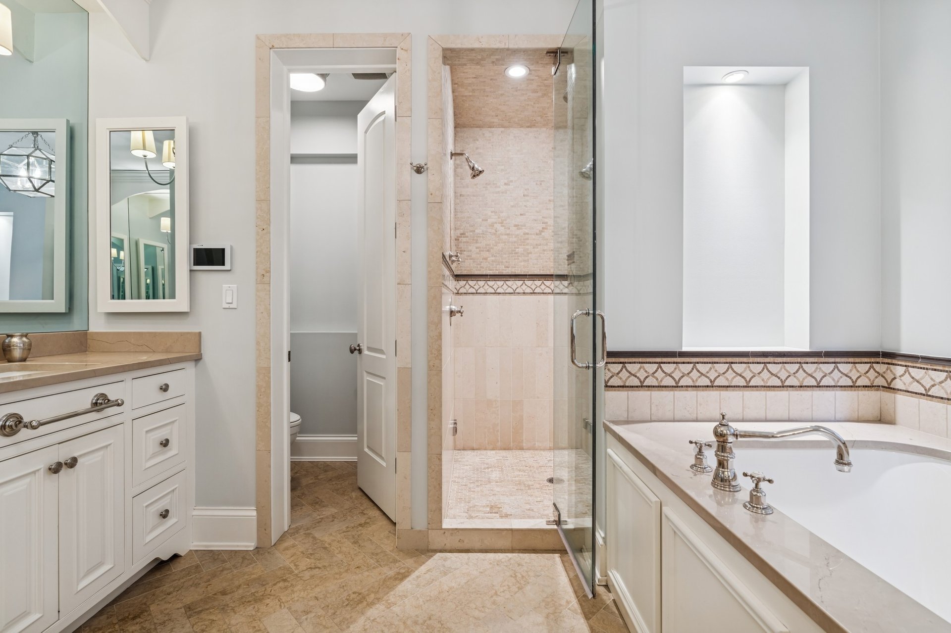 629 W. Schubert Avenue, Lincoln Park, Chicago 