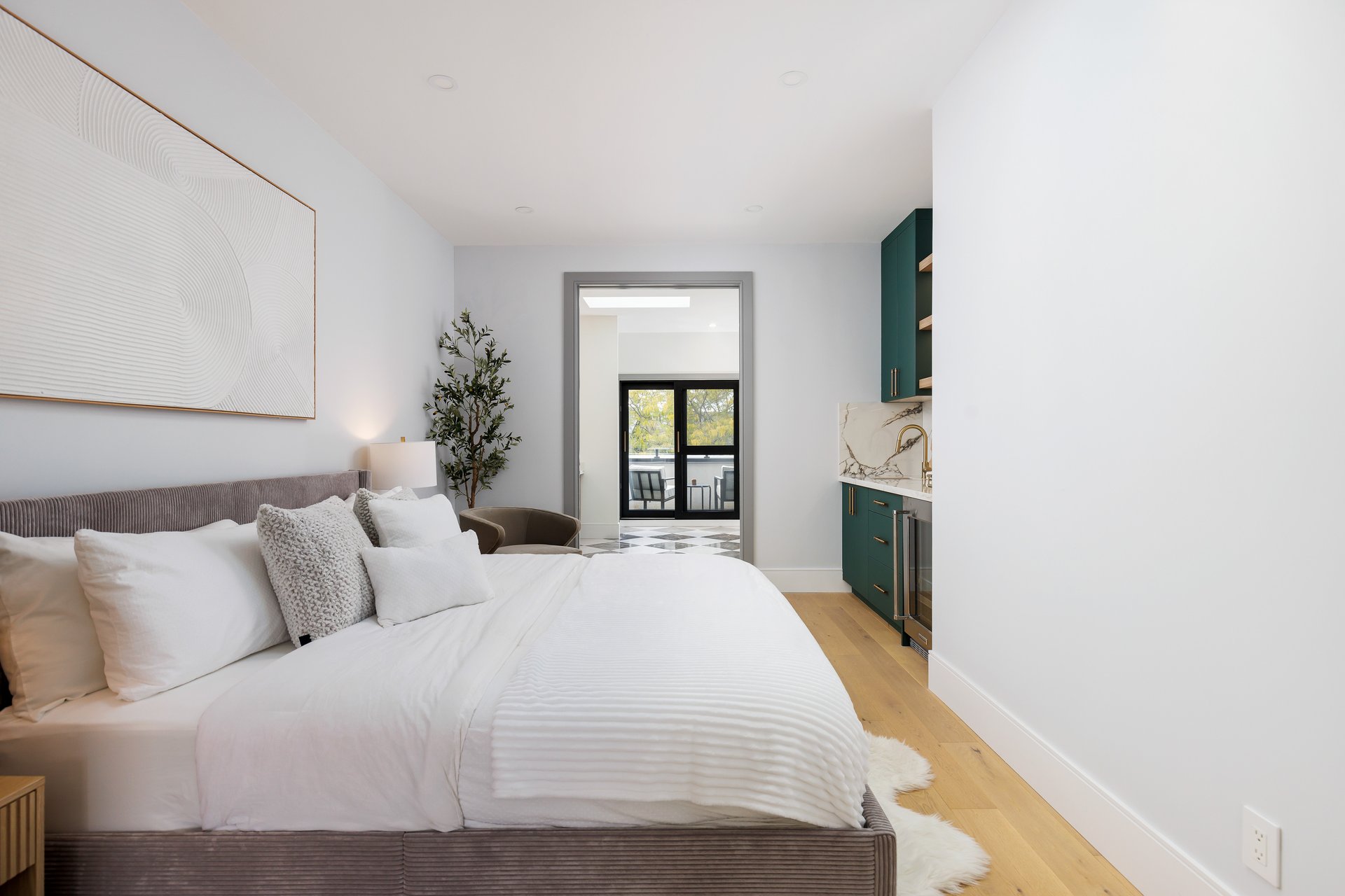 Trinity Bellwoods Luxury