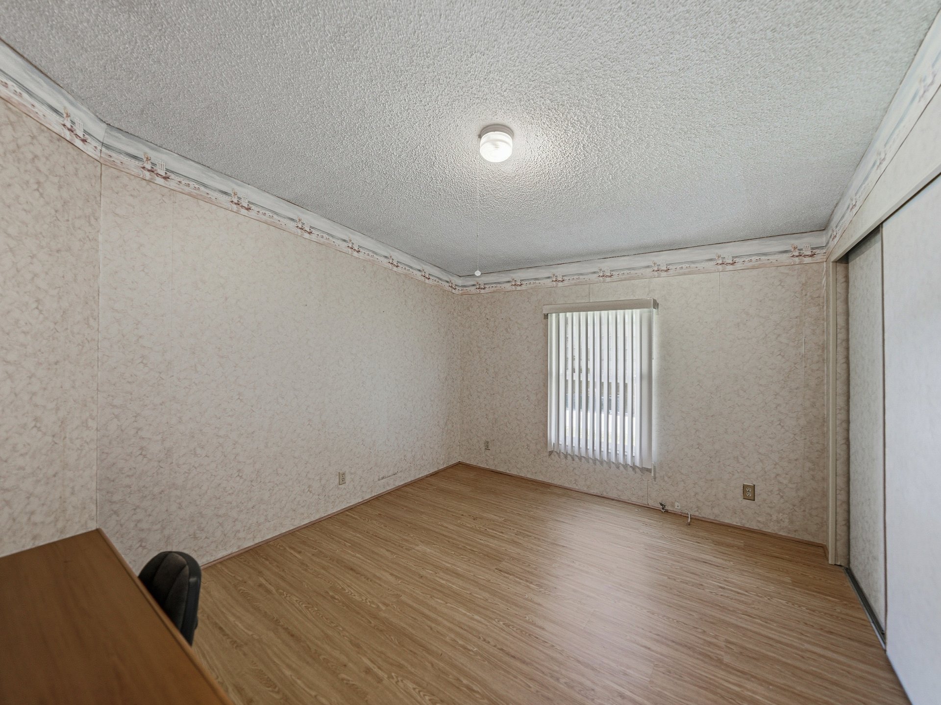 3822 DAMIAN DR
