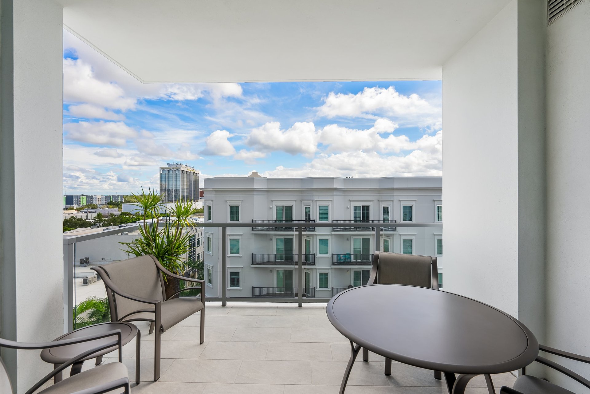111 S PINEAPPLE AVE #605