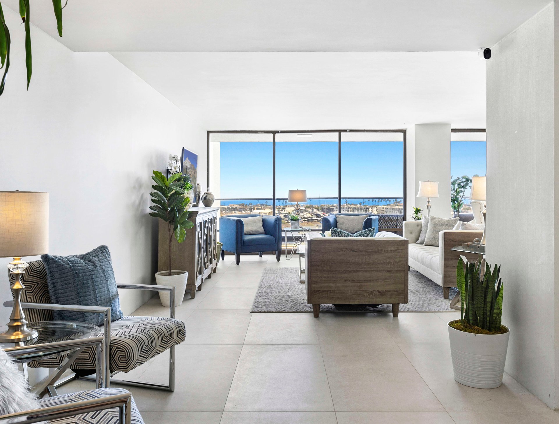 Executive Condominium 