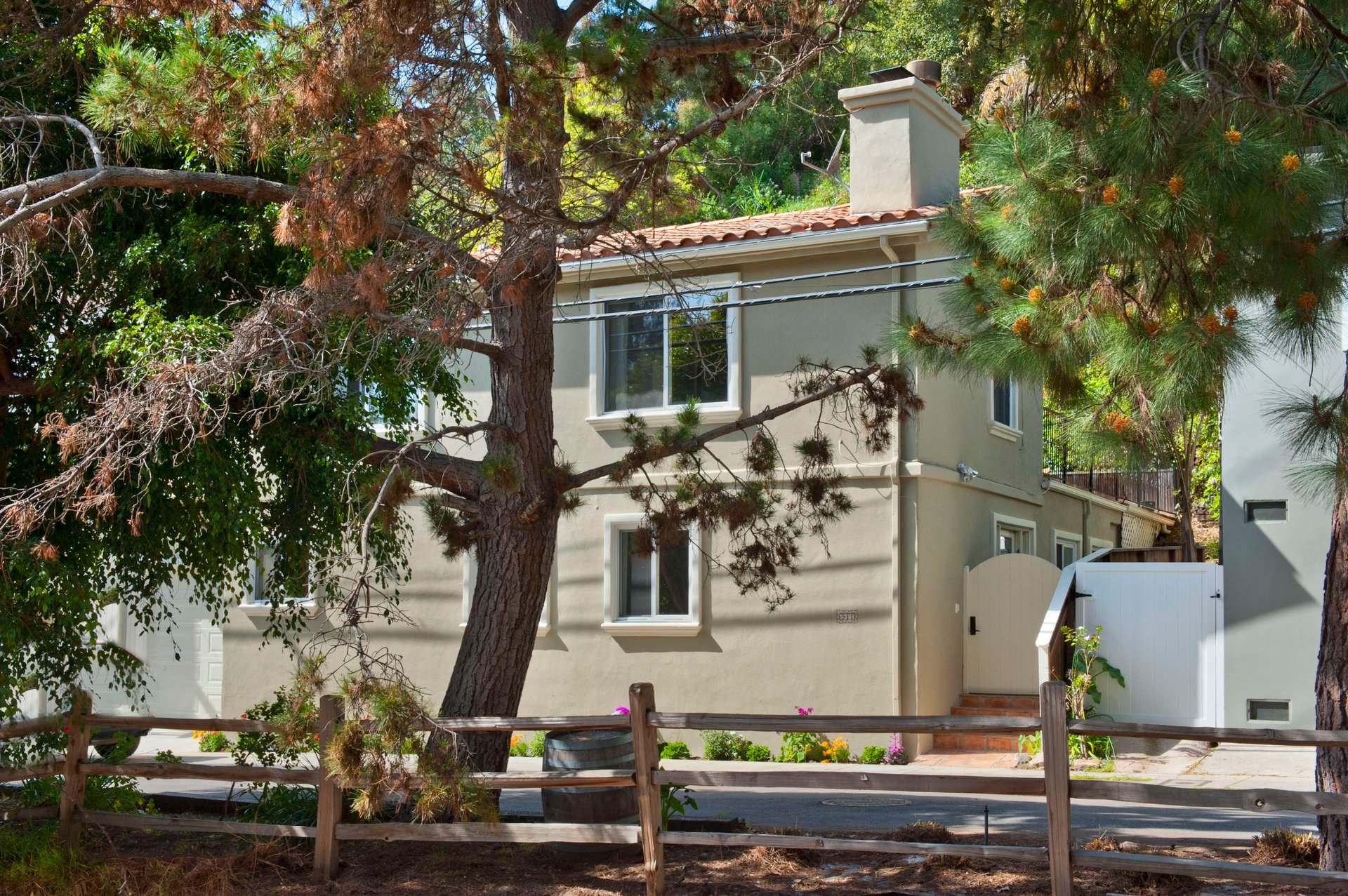 511 W. Rustic Rd