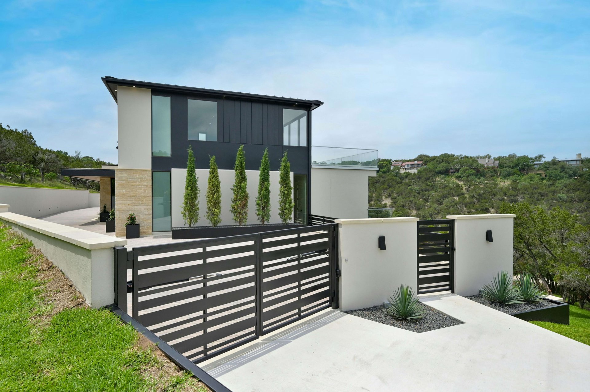 2 Valbella Drive