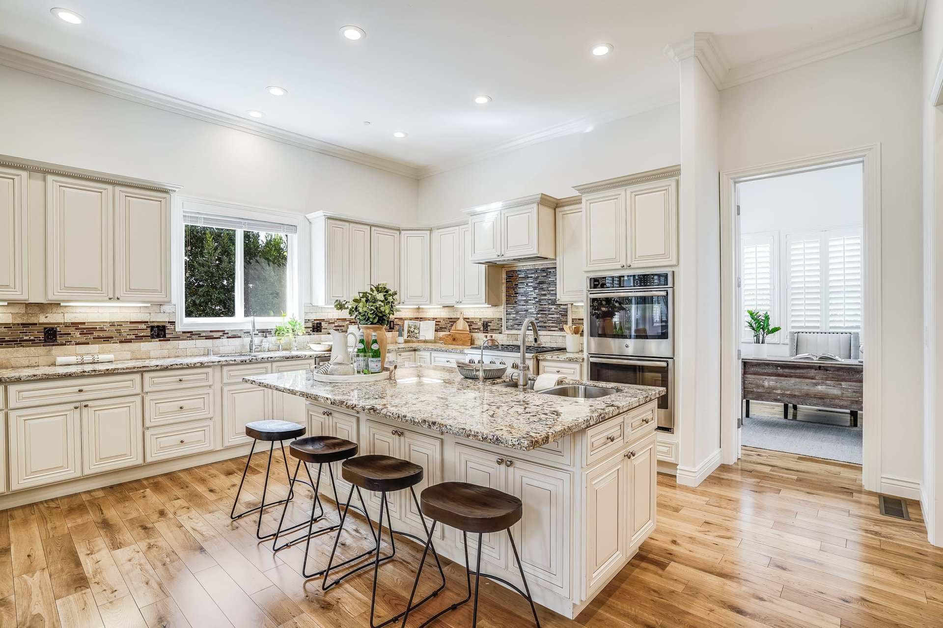 2809 Gardendale Drive
