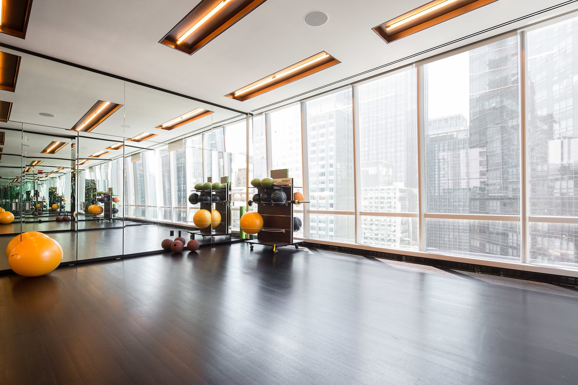 157 West 57th St, 44A