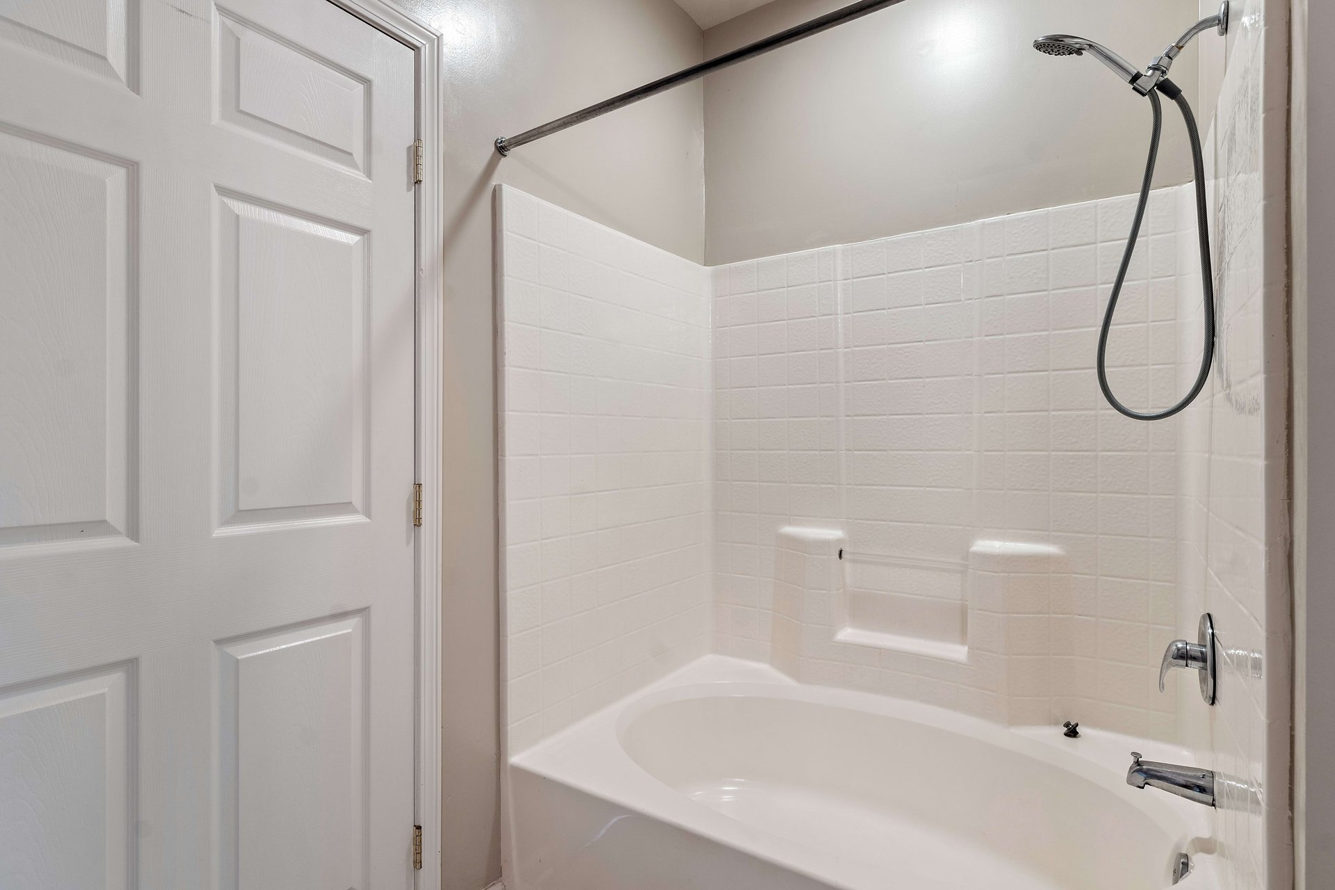 614 Bristol Village Drive Unit: B03