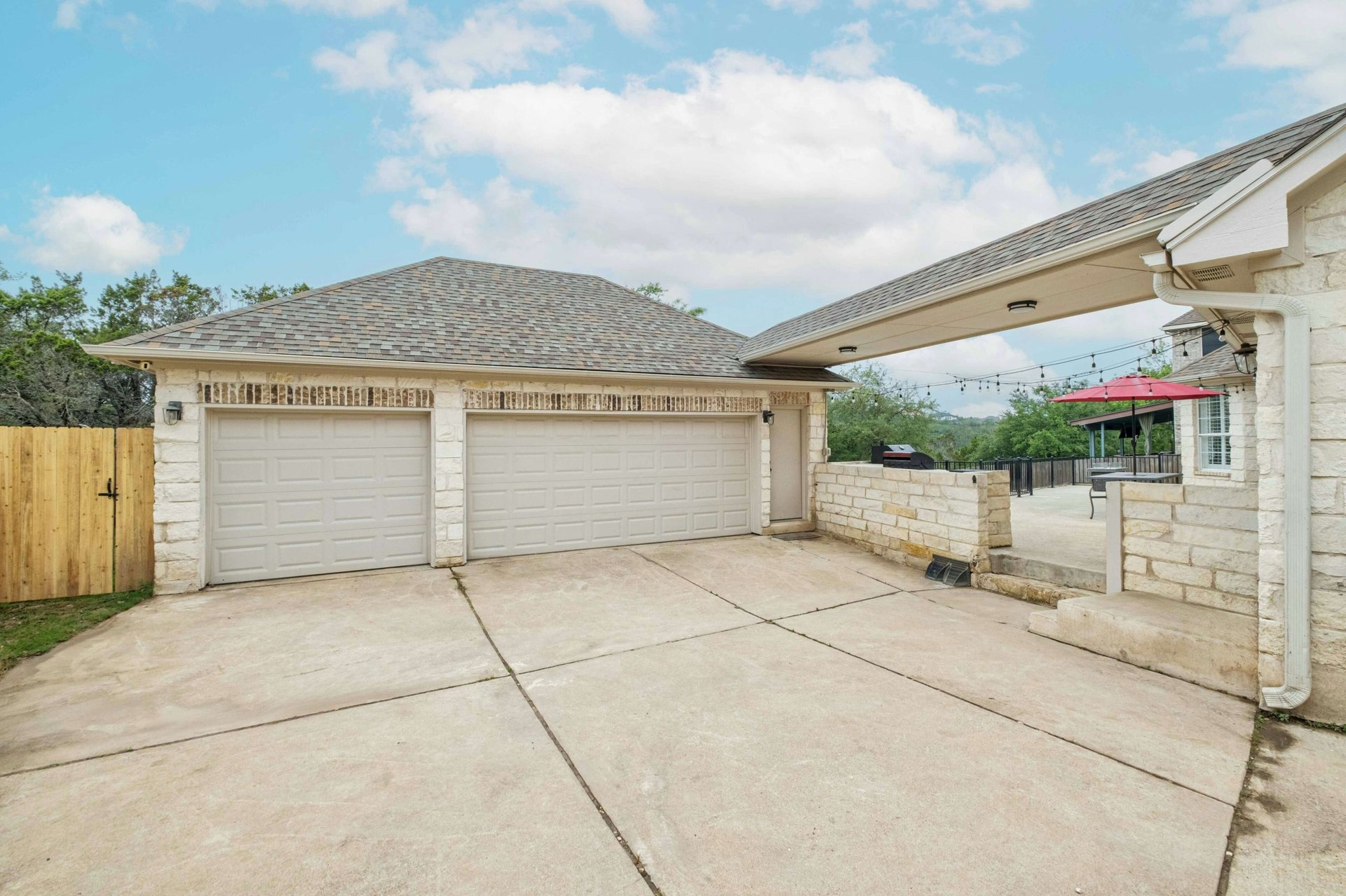 12305 Carlsbad Drive