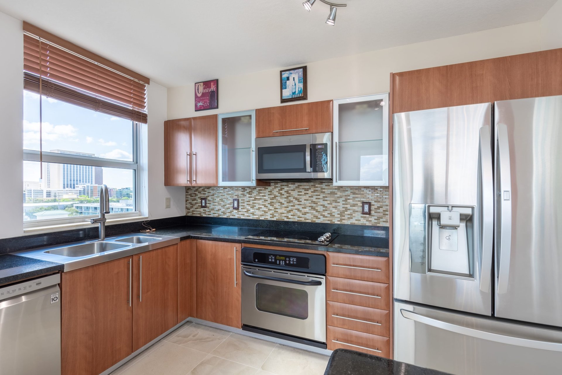 600 W Las Olas Blvd Unit: 907