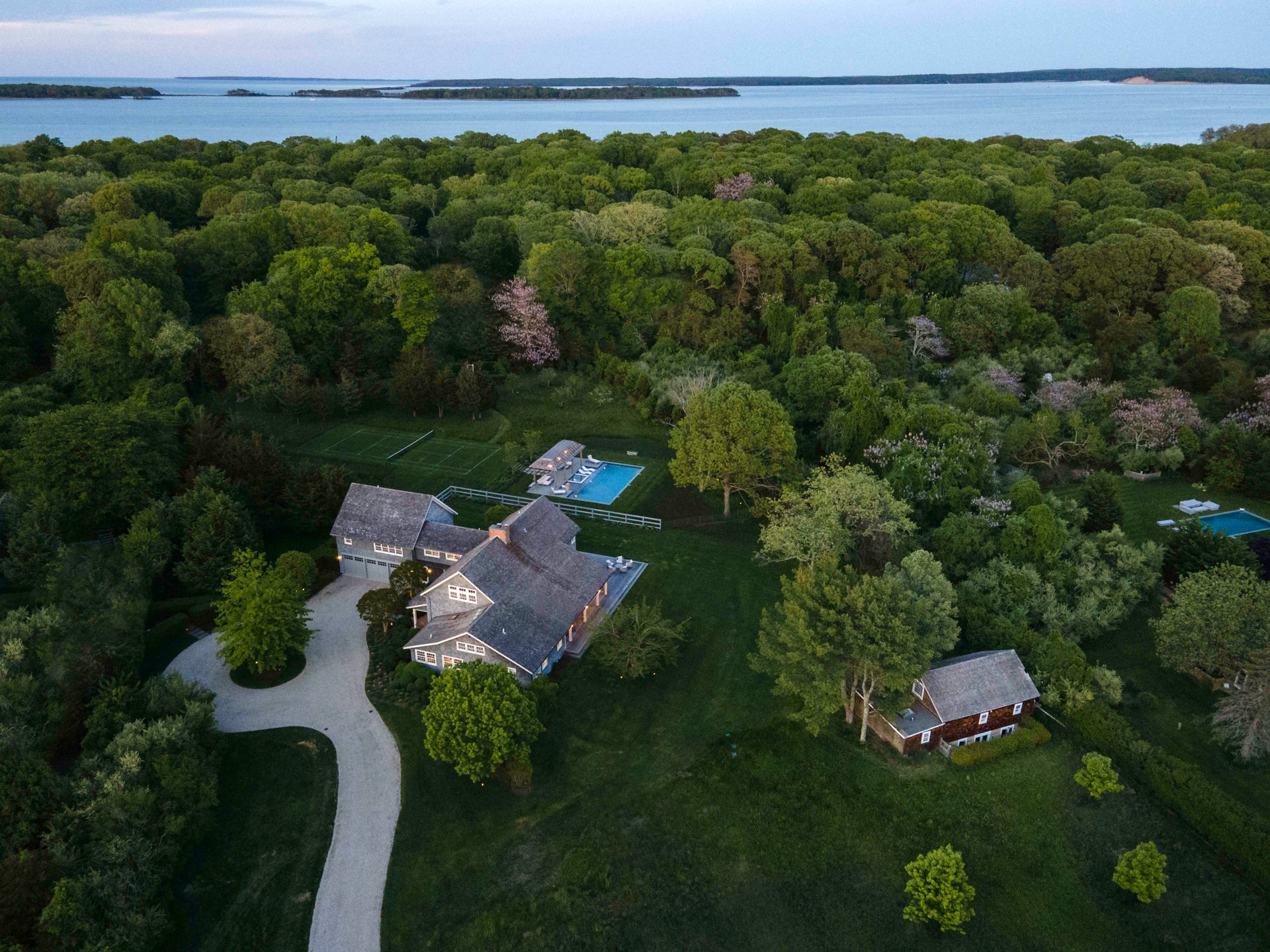 Upscale, Updated Sag Harbor Farmhouse in Waterfront Neighborhood
