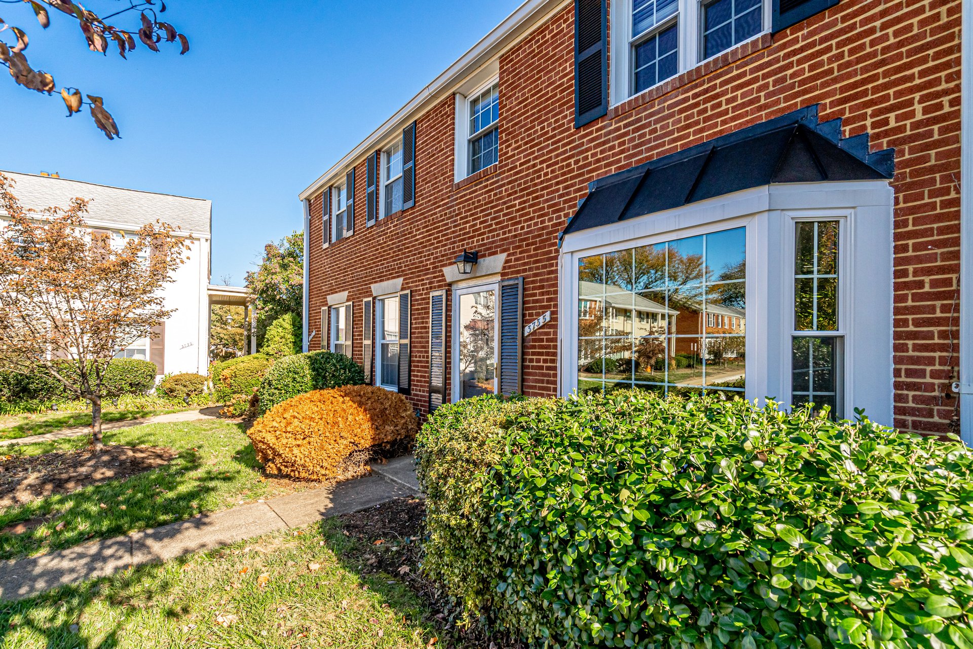 3735 Jason Ave