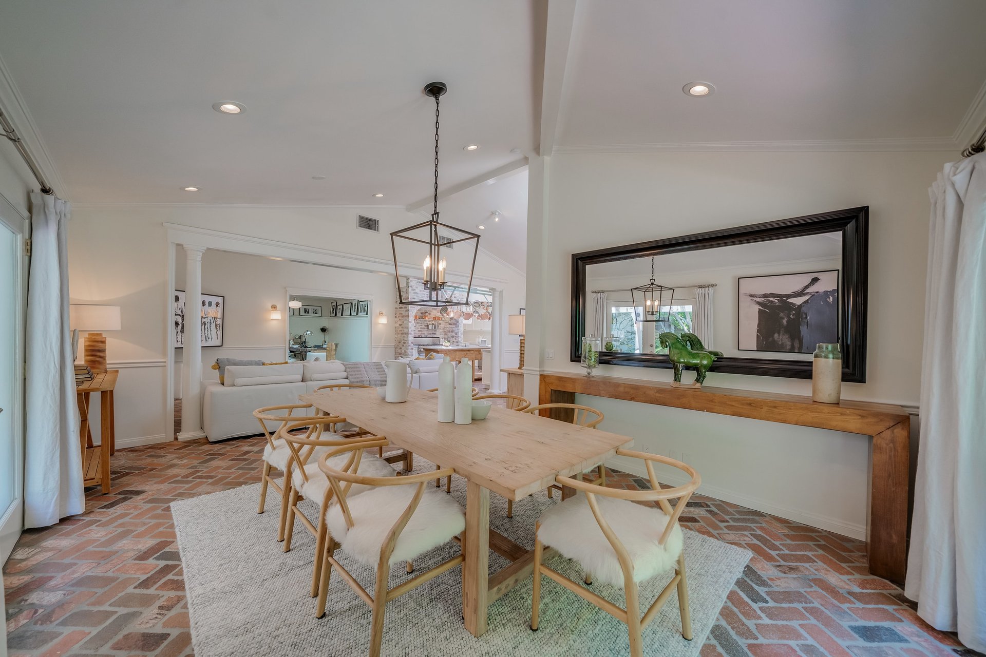 A Hampton's Vibe Traditional Home in Studio City 