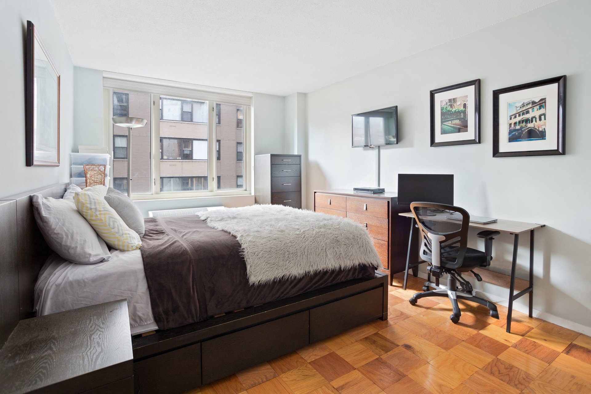 130 W 67th St, Unit 8J