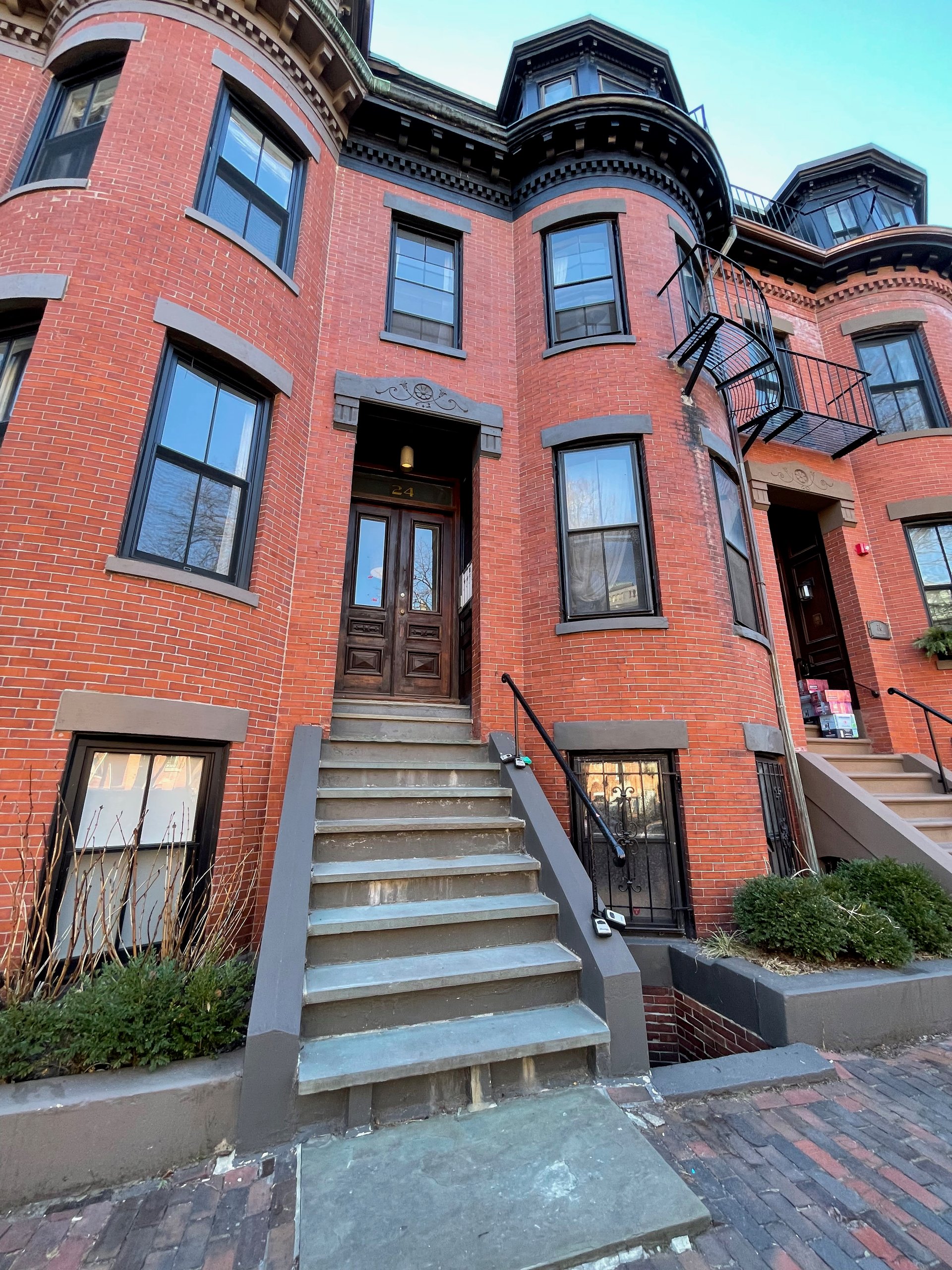 Appleton Street One Bed - Heat and Hot Water Included! available APRIL! Pets Negotiable! 