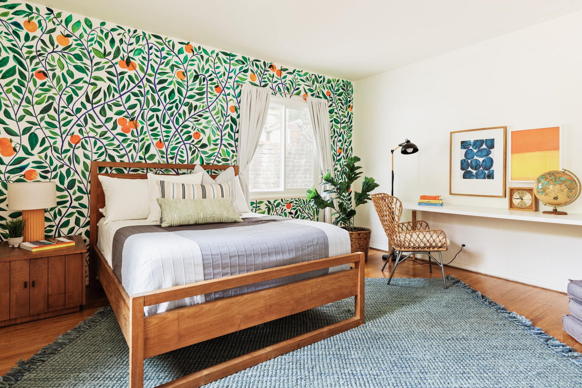 Wonderful and Warm Traditional Home with Views in The Los Feliz Hills