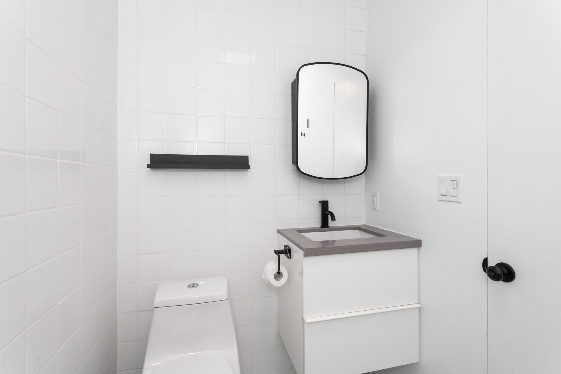 560 N Kings Road Unit 5