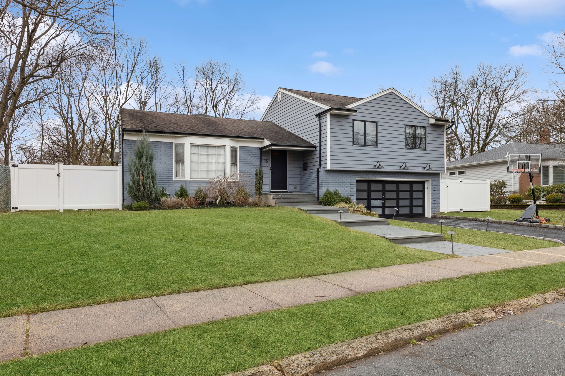 13 Brookfall Rd