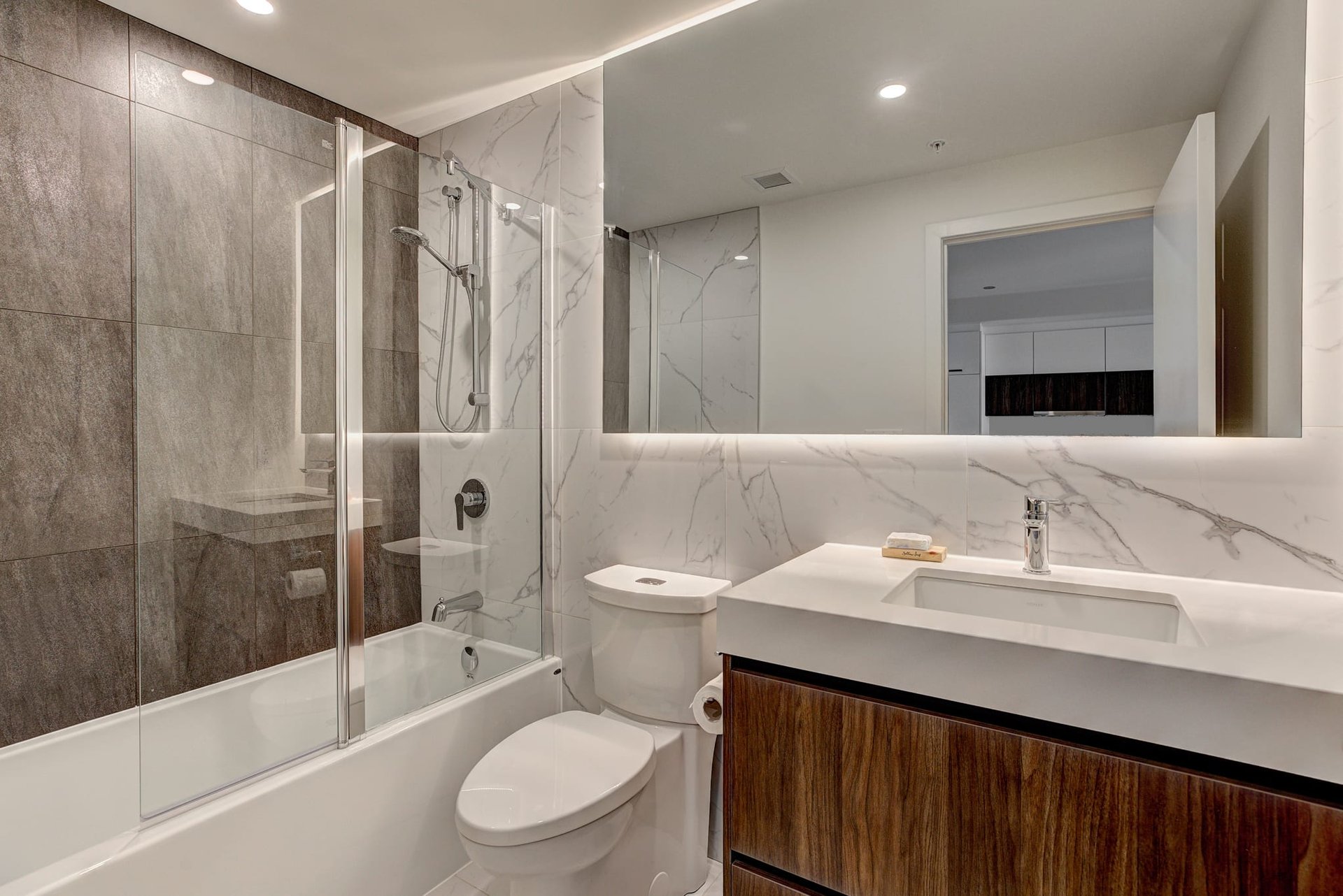628 Rue St-Jacques, Apt. 605
