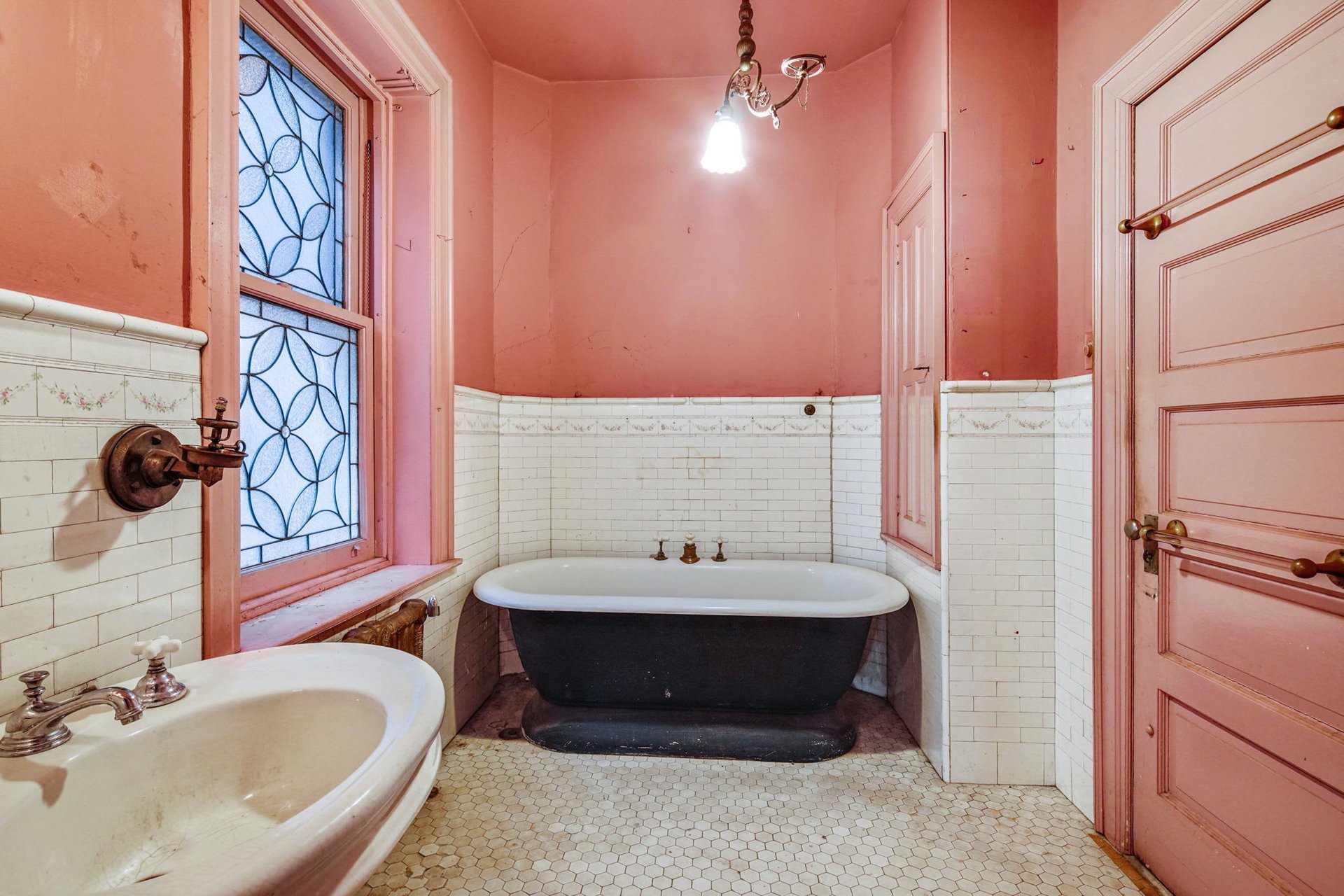 Classic Victorian in Cedar Park