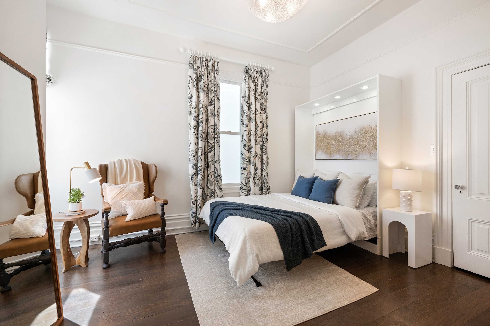 Full-Floor Flat in Vibrant San Francisco Location