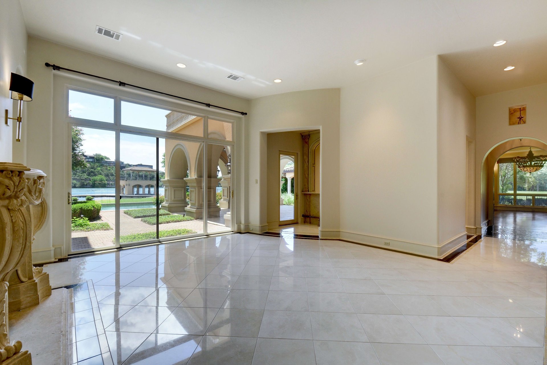 3201 Westlake Drive