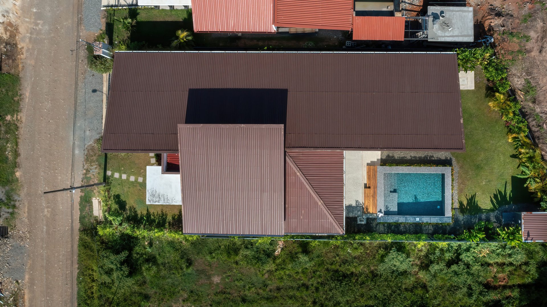 Modern Construction 3 Beds, 2,5 Baths Home.  Best Deal in Uvita! 