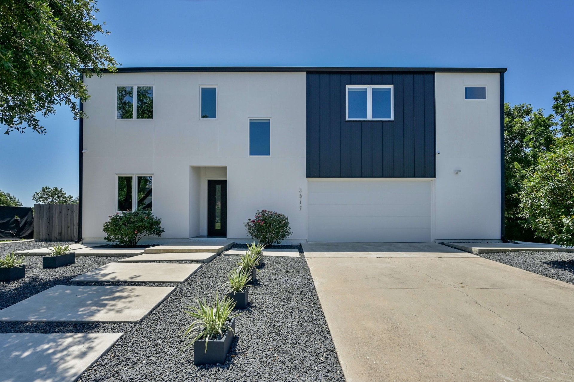3317 Rosefinch Trail 