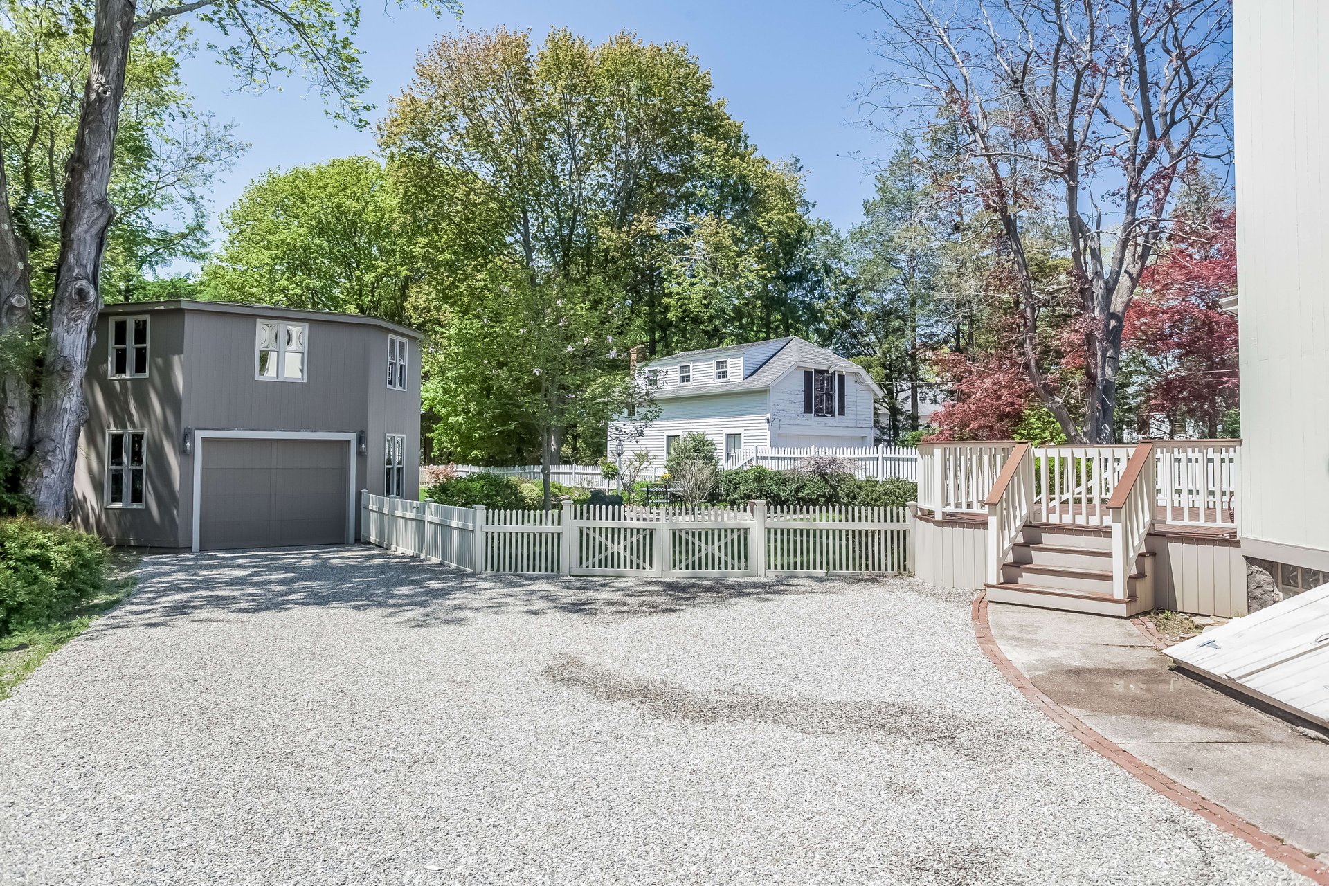84 Fair St