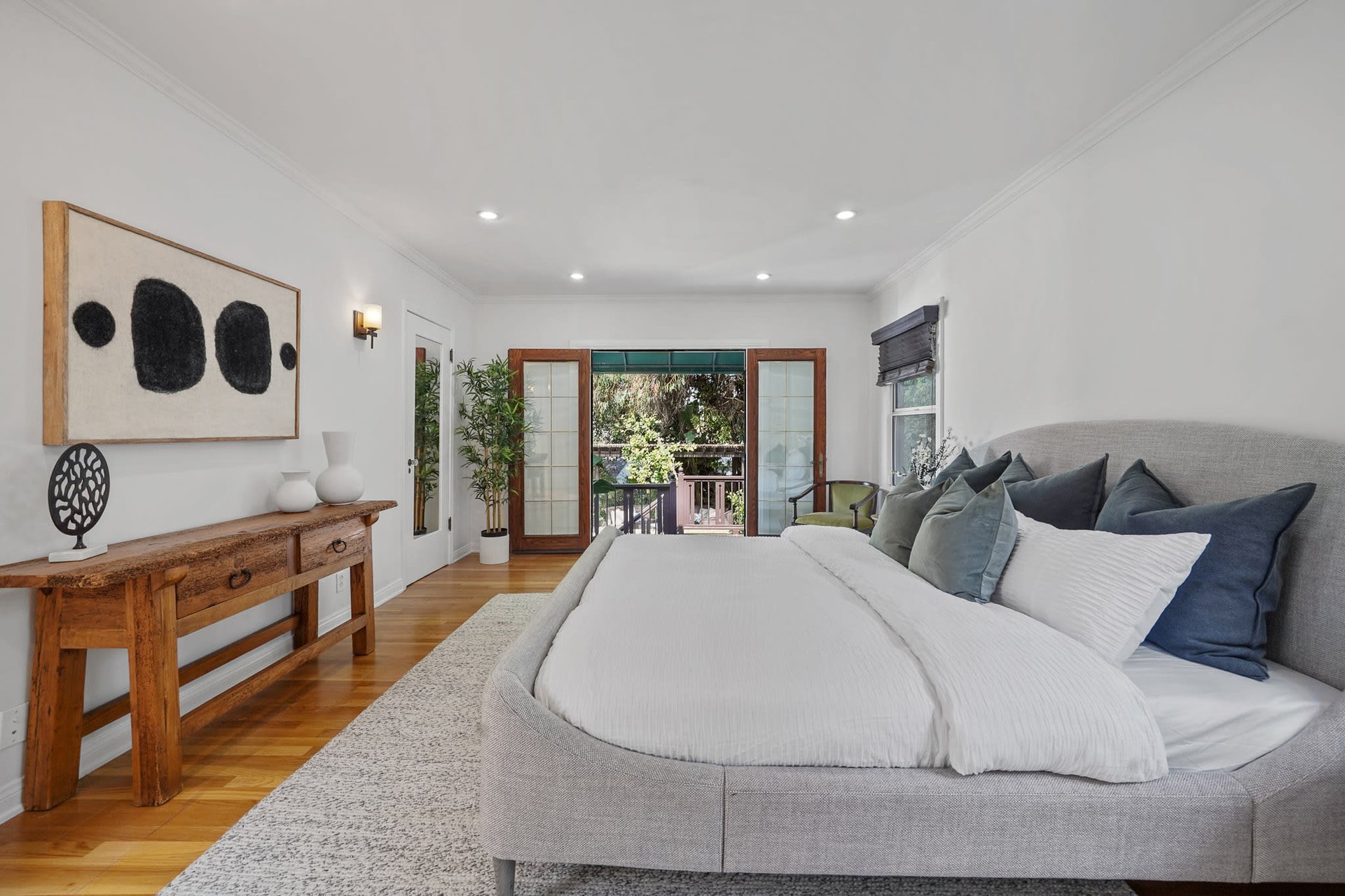 Thoughtfully Restored Character Spanish Home in Wilshire Highlands